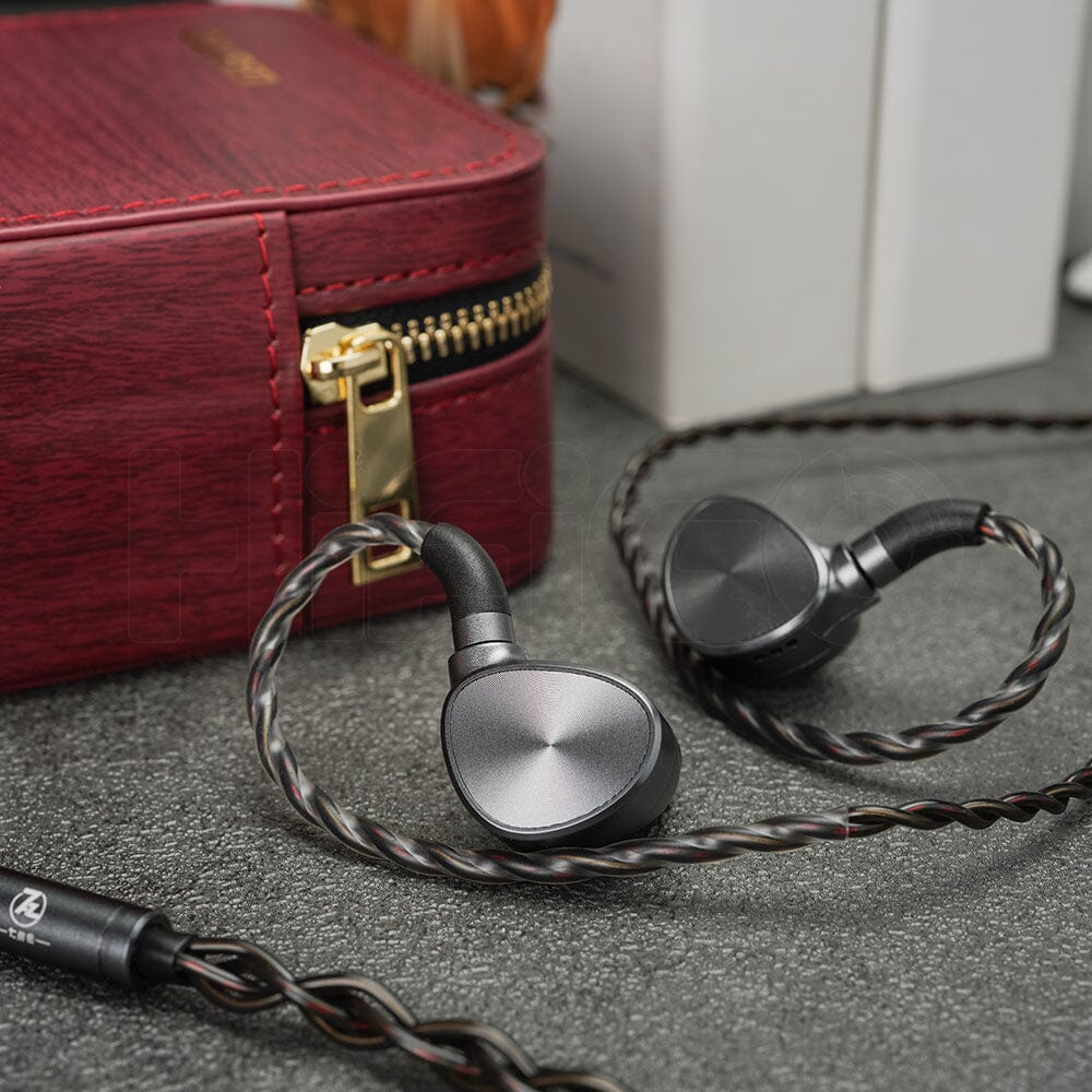 7HZ Legato Dual Dynamic Driver IEMs - High Fidelity In-Ear Monitors for Audiophiles, Musicians & Gamers - Perfect for Studio Recording, Live Performances & Gaming
