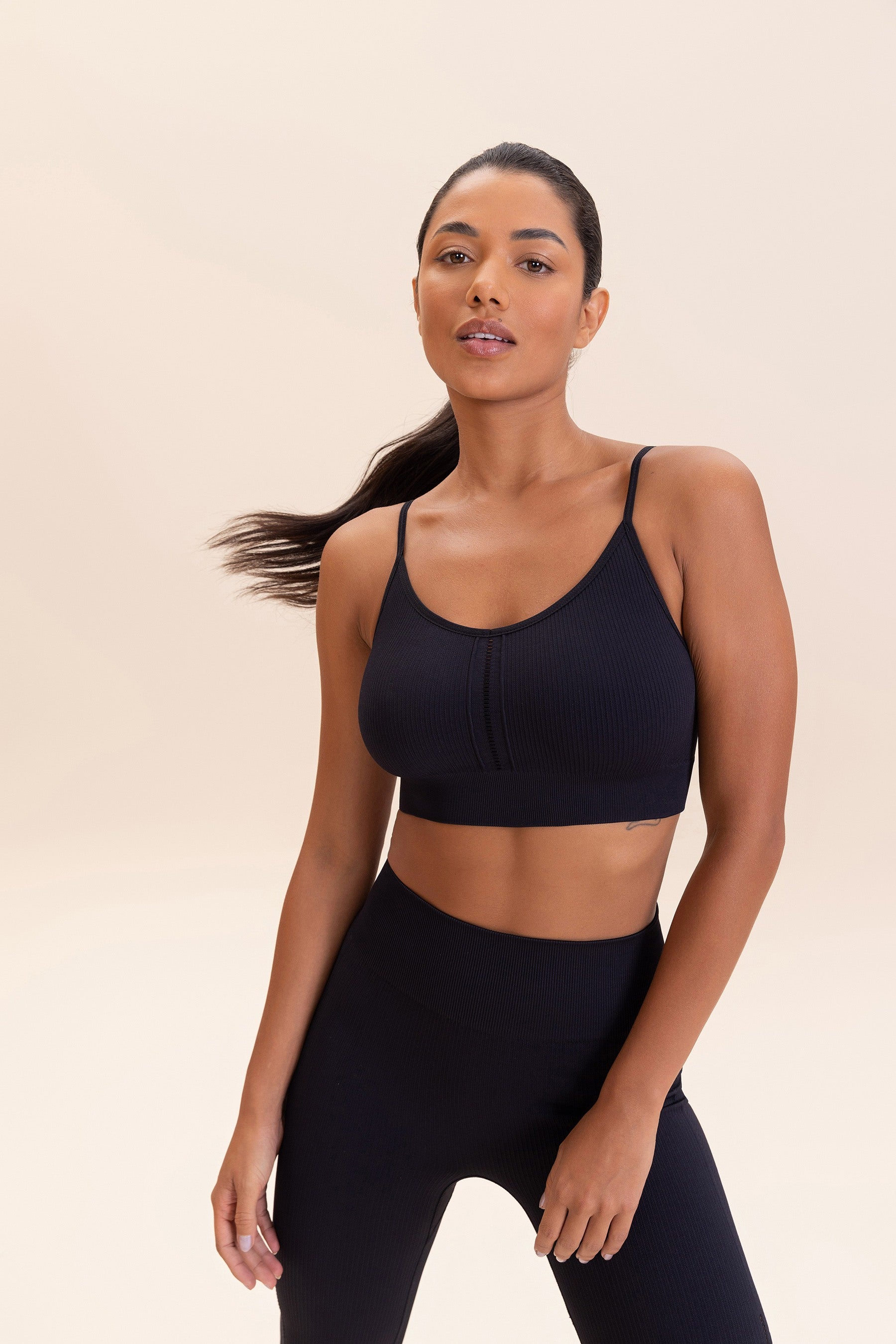 Float Seamless Sports Bra for Women - High Support Workout Bra - Yoga, Running, Gym & Activewear - Comfortable & Breathable Fitness Top