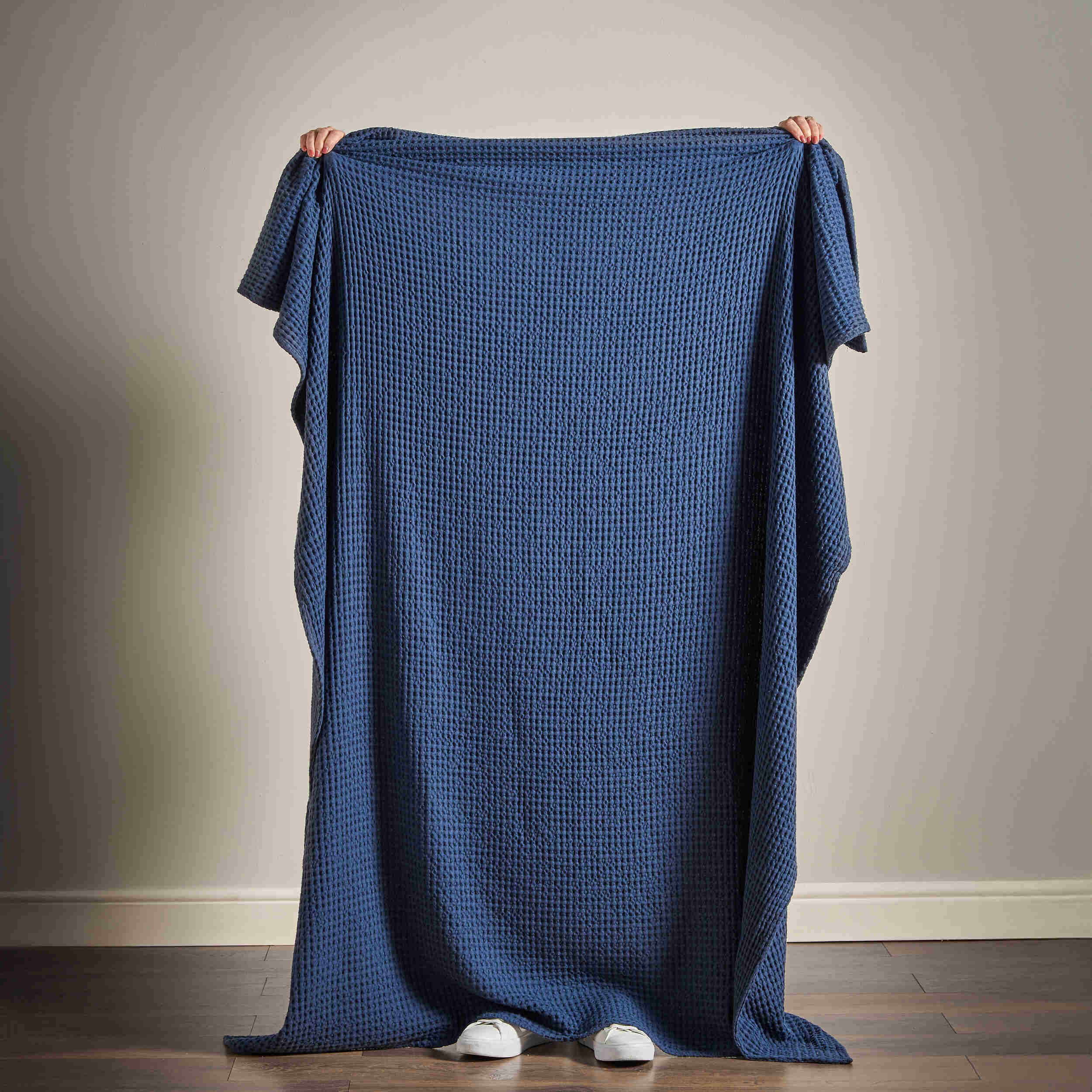 Pineapple Elephant Jaipur Chunky Waffle Throw Blanket - Soft Navy Blue Cozy Knit Afghan for Couch, Bed & Sofa - Perfect for Winter Warmth, Home Decor & Gift Giving