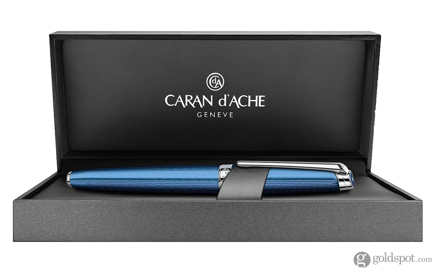 Caran d'Ache Léman Fountain Pen - Grand Bleu with 18K Gold Nib | Luxury Writing Instrument for Professionals & Collectors | Perfect for Signatures, Calligraphy & Gifts