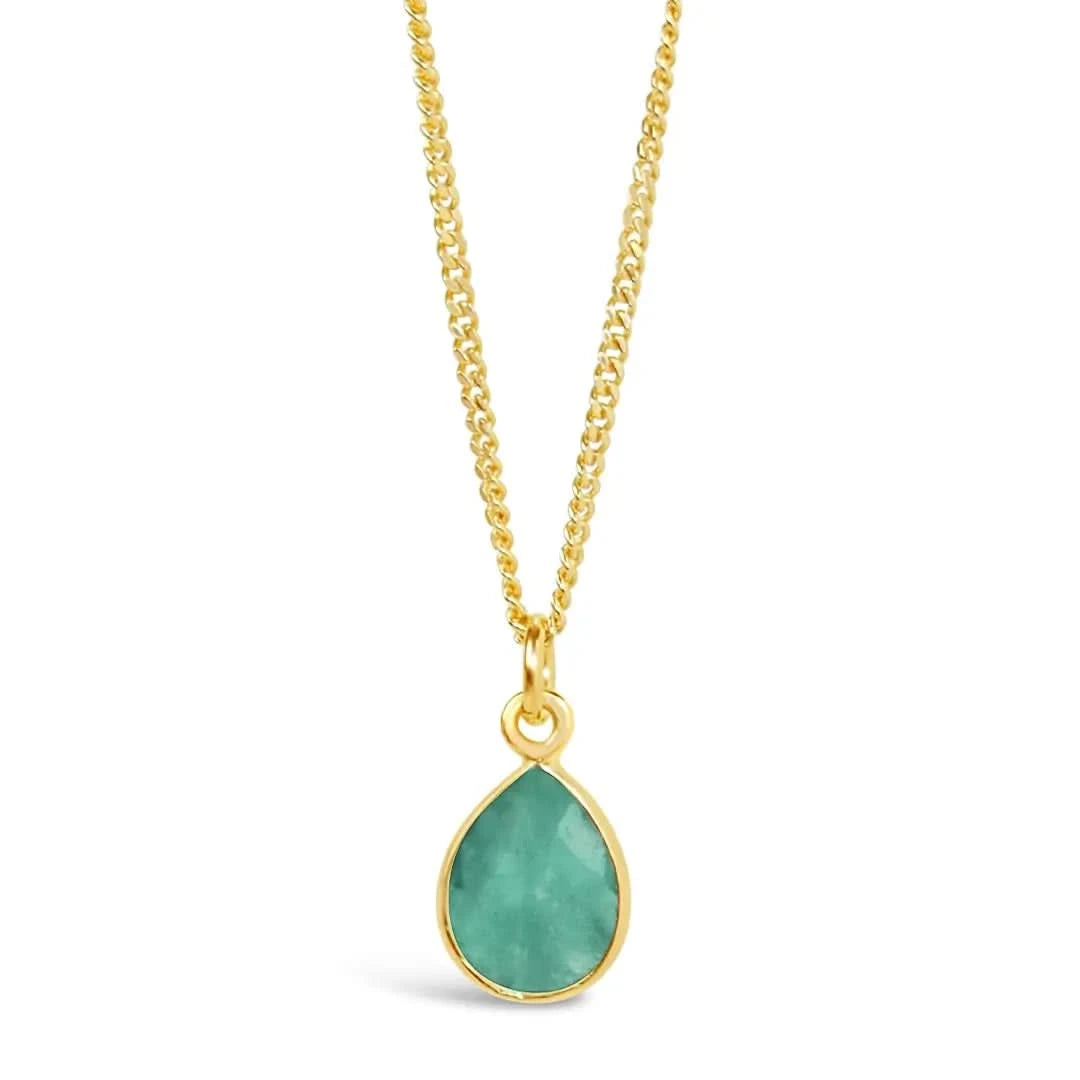 14K Gold Chrysoprase Charm Necklace - May Birthstone Jewelry for Women, Elegant Pendant Gift for Mother's Day & Birthday - Perfect for Everyday Wear & Special Occasions