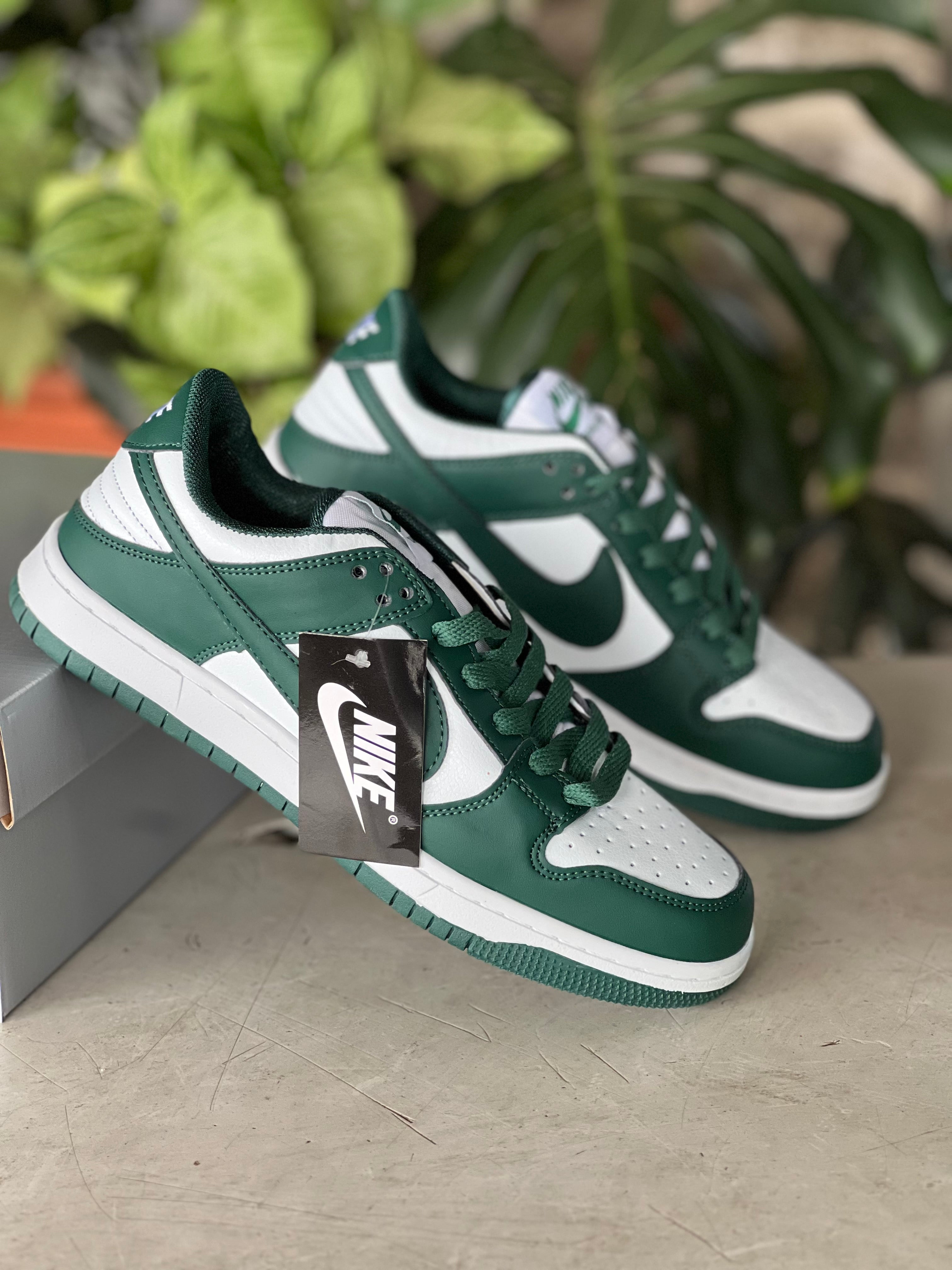 Nike SB Dunk Low Pro Skate Shoes for Men - Green & White Colorway - Perfect for Skateboarding, Streetwear, and Casual Fashion