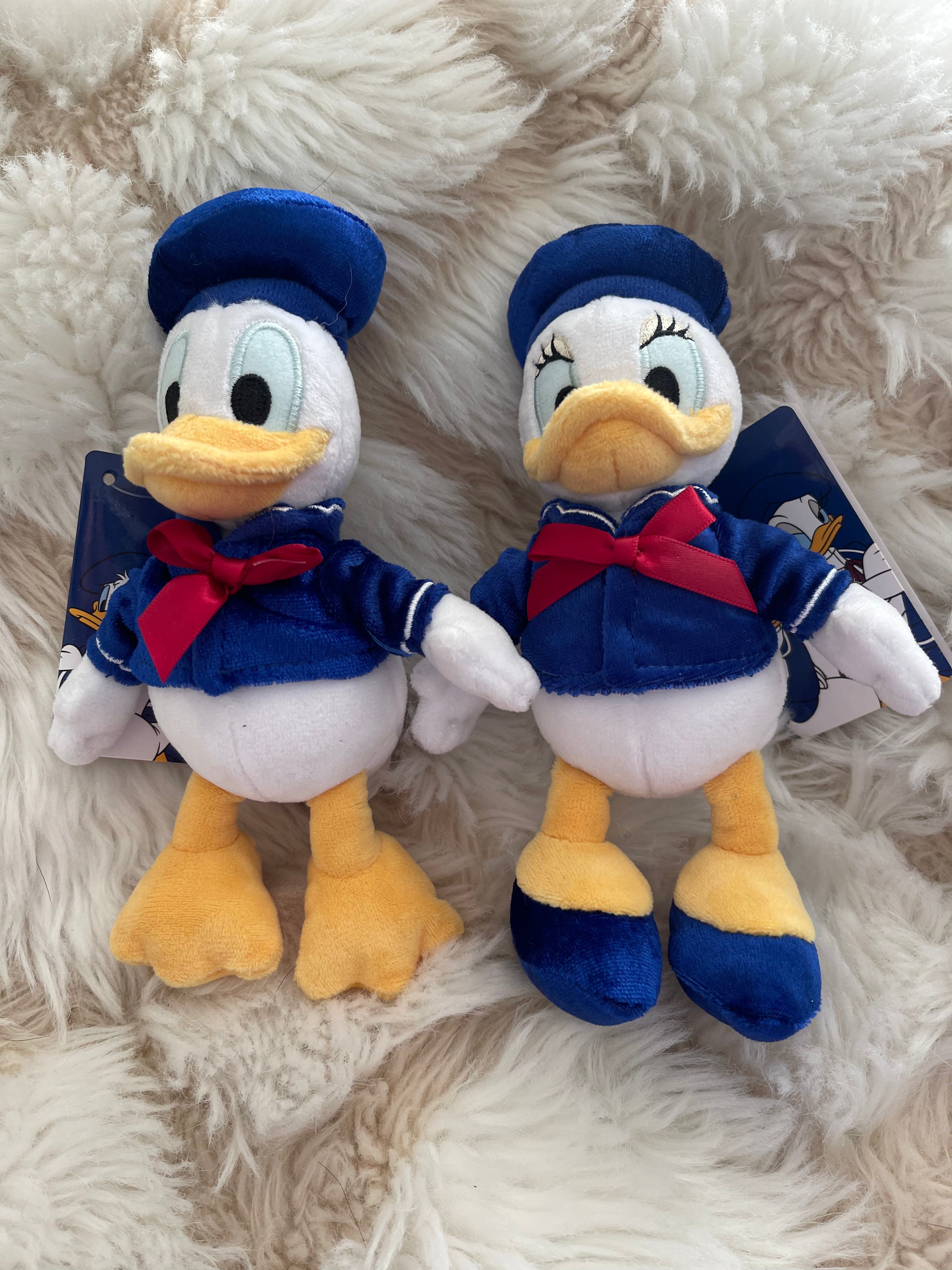 Disney Store Japan Donald Duck & Daisy Duck Plush Keychain - Cute Couple Gift for Fans, Backpacks, Luggage & Keyrings