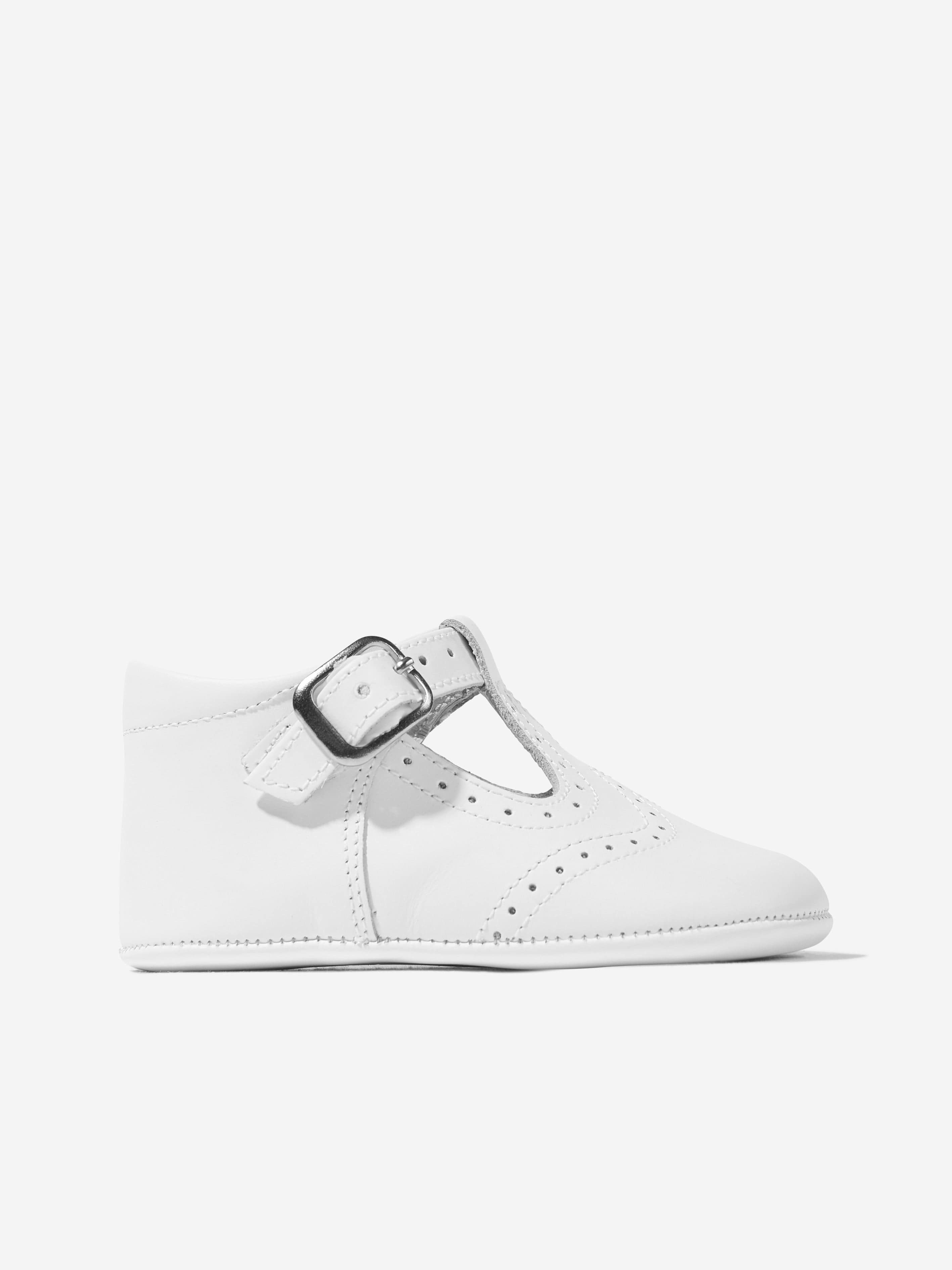 Best Baby Pre Walker Shoes in White - Soft & Comfortable First Walking Shoes for Infants - Perfect for Indoor Play & Early Steps