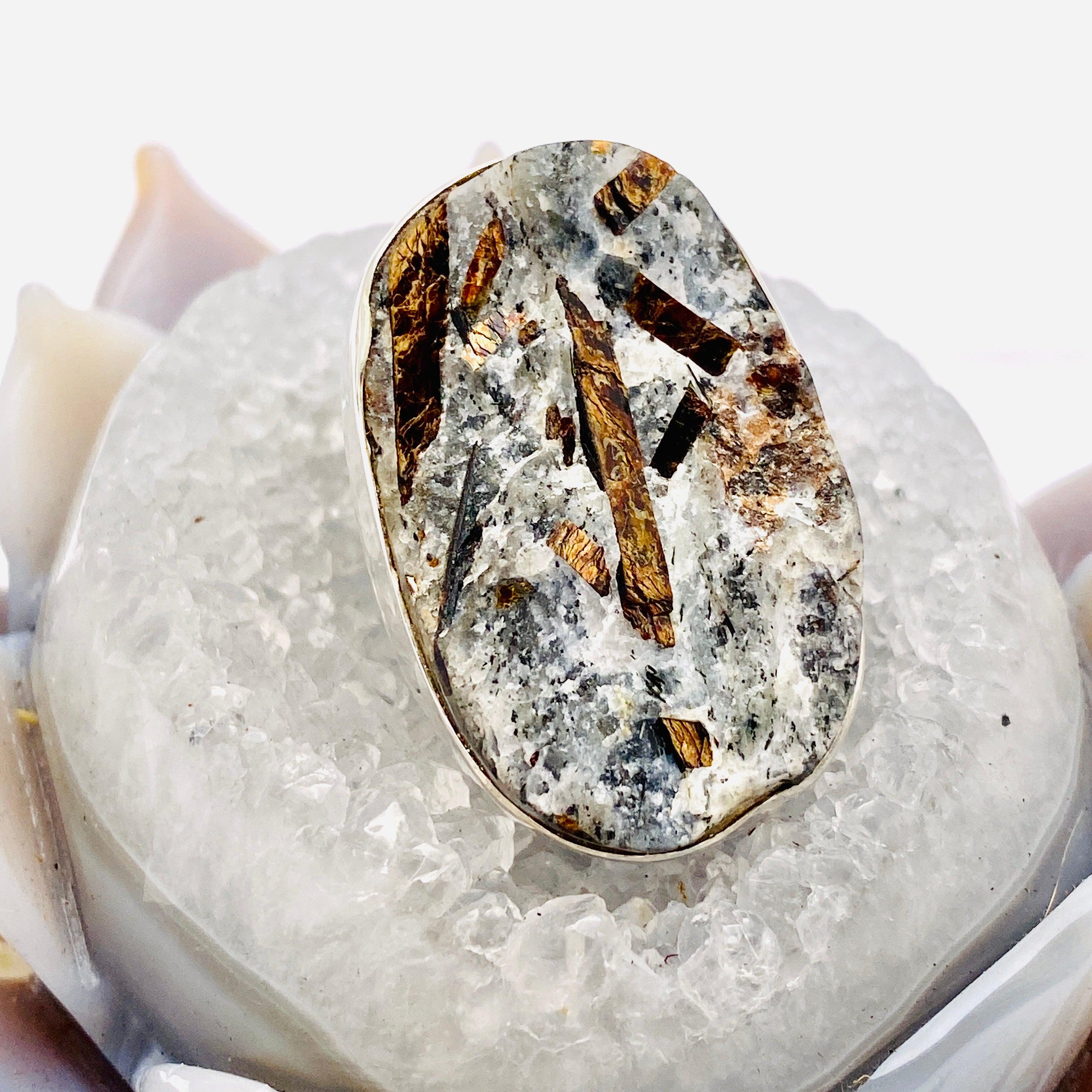 Golden Astrophyllite Oval Ring with Beaten Band - Size 10 - KRGJ1481 - Perfect for Boho Jewelry & Spiritual Healing Gifts