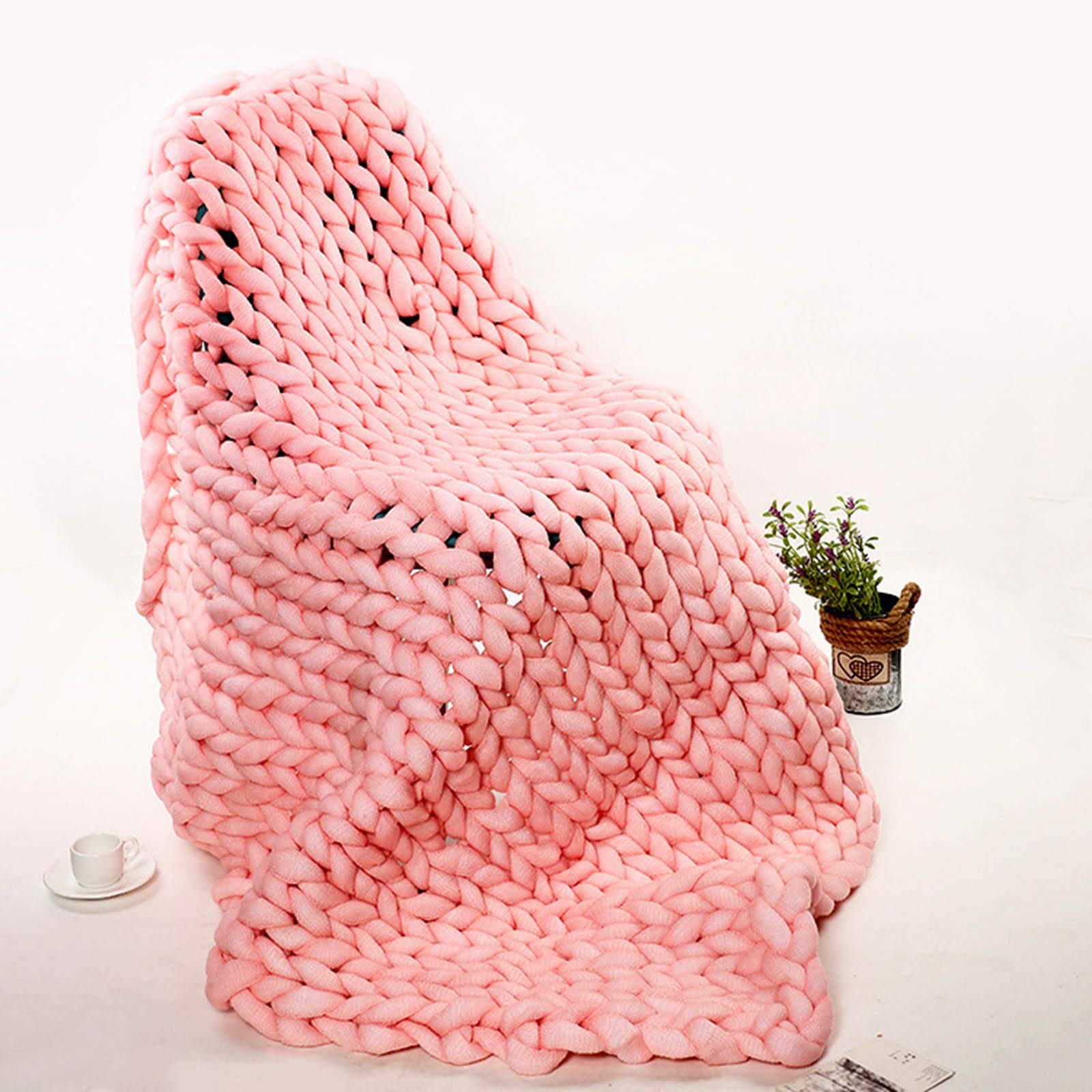 Chunky Knit Blanket Throw - Soft Acrylic Knitted Blanket for Bed & Couch - Cozy Winter Gift for Christmas, Home Decor, Living Room, Bedroom - Warm & Luxurious Handmade Throw Blanket for Gifting, Snuggling & Relaxation