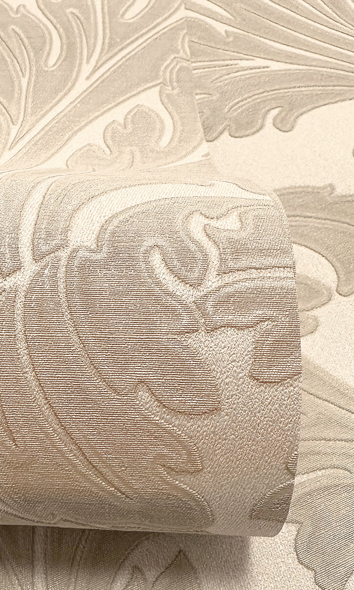 Beige Embossed Acanthus Leaf Wallpaper R9543 - Premium Textured Wall Covering for Living Room, Bedroom & Dining Room Decor