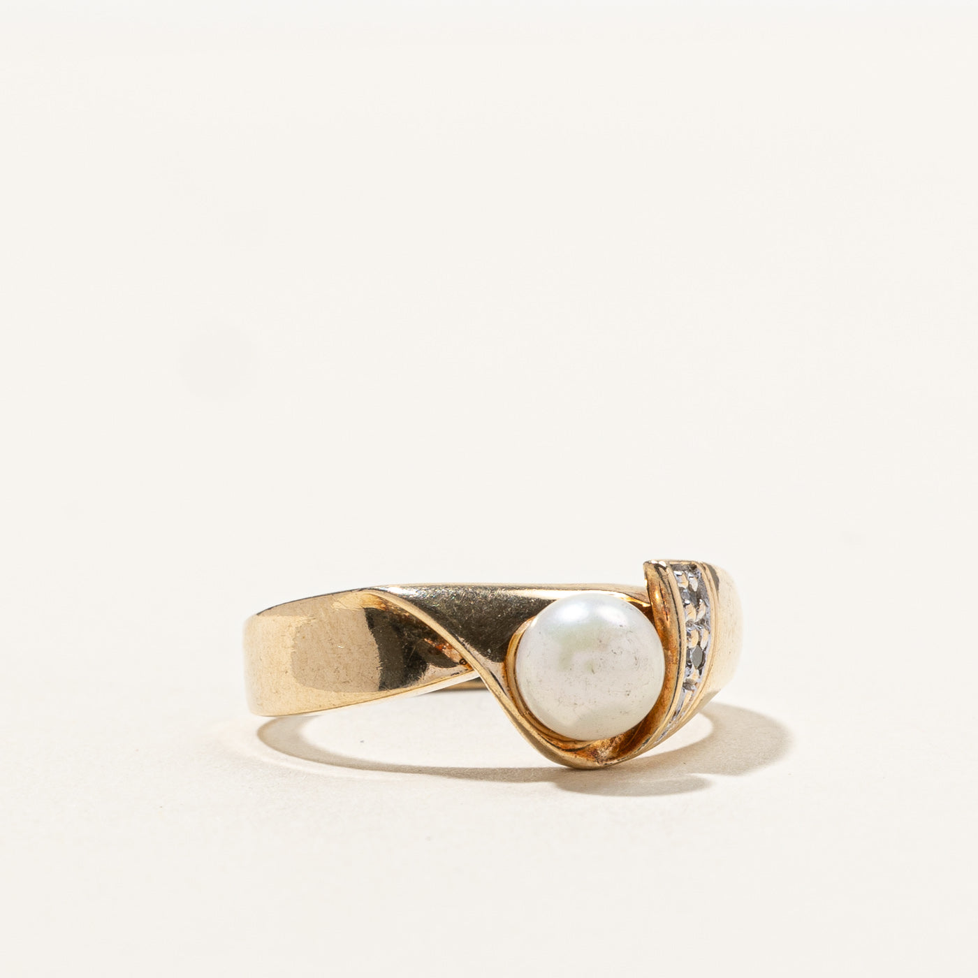 0.02ctw Pearl & Diamond Ring - Size 6.75 - Elegant Wedding, Engagement & Anniversary Jewelry Gift for Women