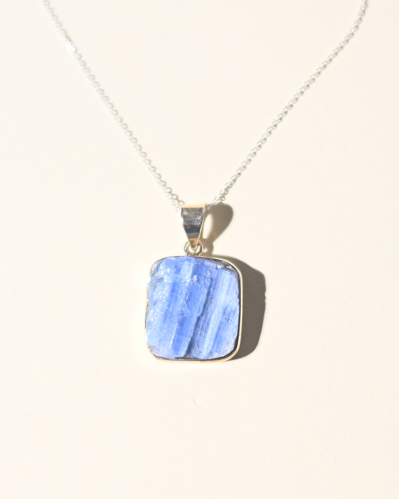 Blue Kyanite Necklace for Women - Healing Crystal Jewelry for Chakra Balancing & Energy Cleansing | Perfect for Meditation, Yoga & Spiritual Healing