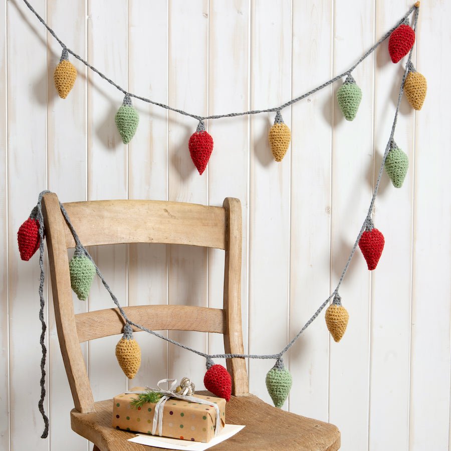 Christmas Lights Crochet Kit - DIY Holiday Crochet Project for Beginners - Perfect for Home Decor, Christmas Tree Ornaments & Gift Making