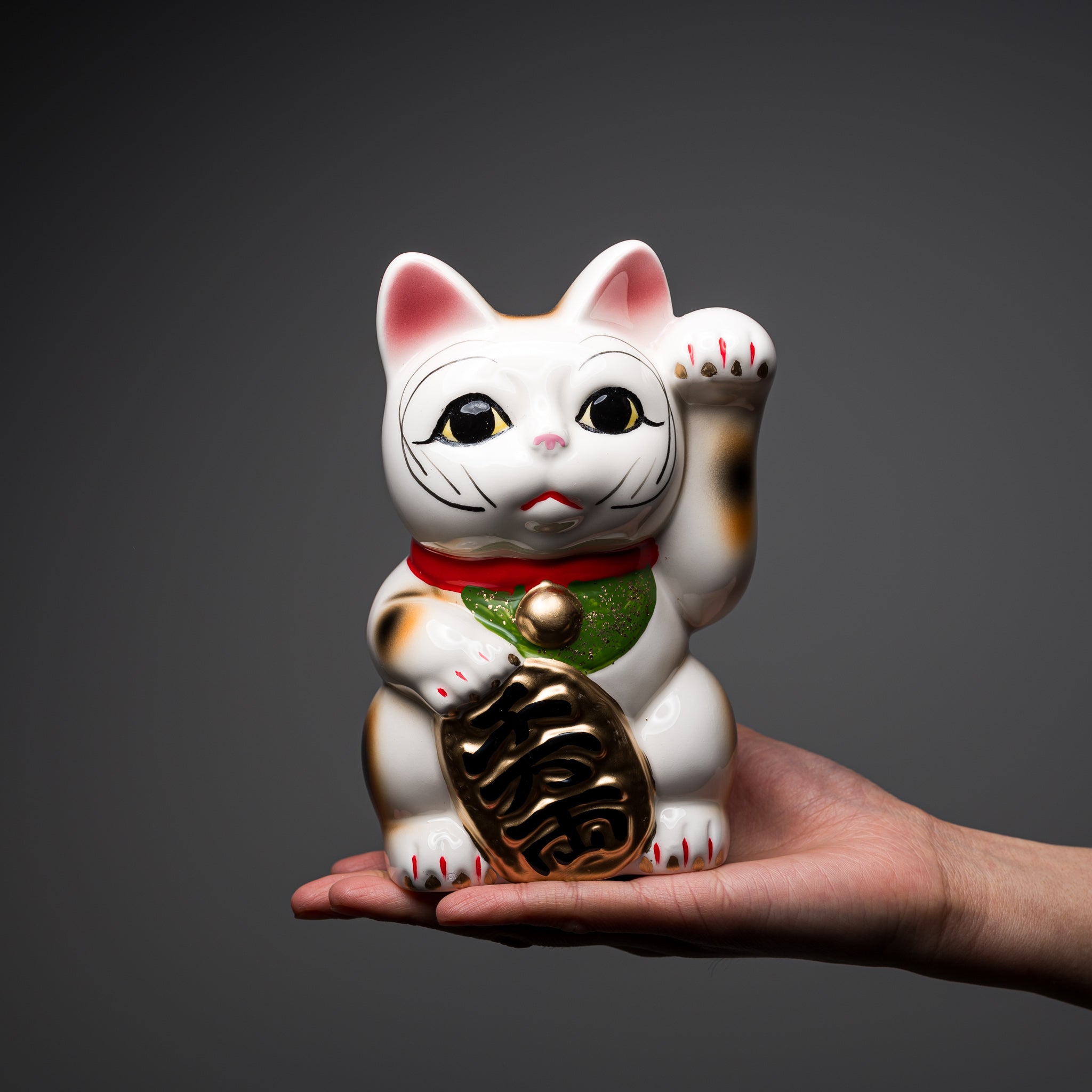 Tokoname Ware Lucky Cat Ornament - 17cm Left Hand Ceramic Maneki Neko for Home Decor, Office Desk & Japanese Culture Lovers