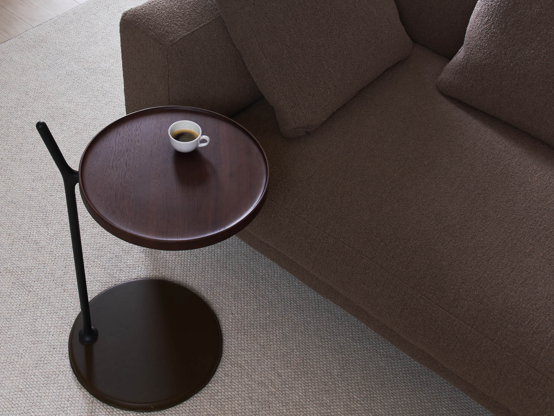 Modern Bystander Side Table - Small Accent Table for Living Room, Bedroom, or Office - Stylish End Table with Sturdy Metal Frame - Perfect for Coffee, Books, and Decor