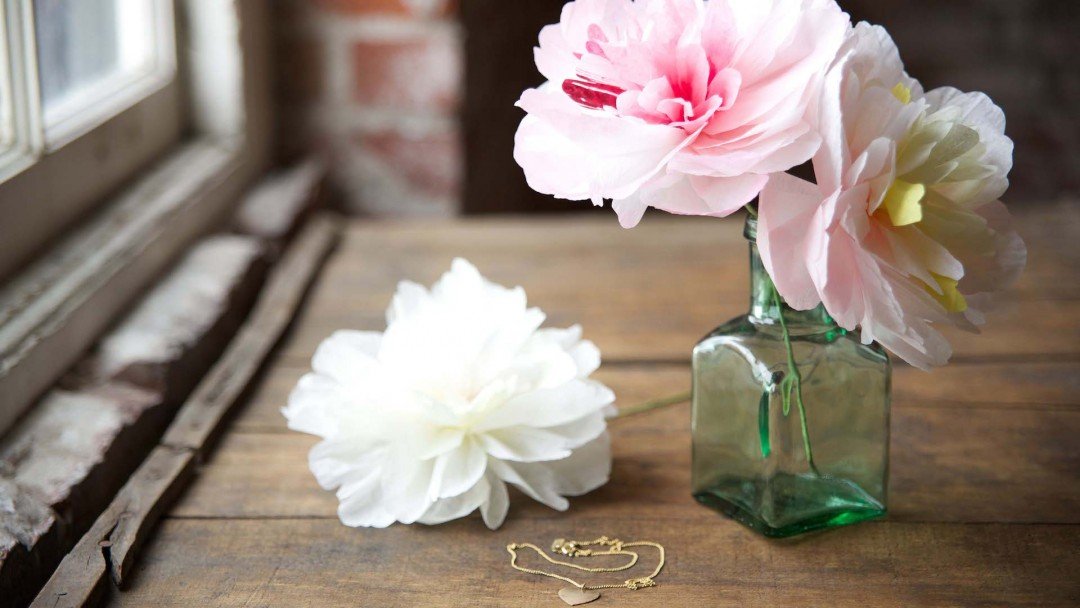 Beautiful Handmade Paper Peony Hair Clip - Elegant Floral Hair Accessory for Women & Girls - Perfect for Weddings, Parties & Everyday Wear