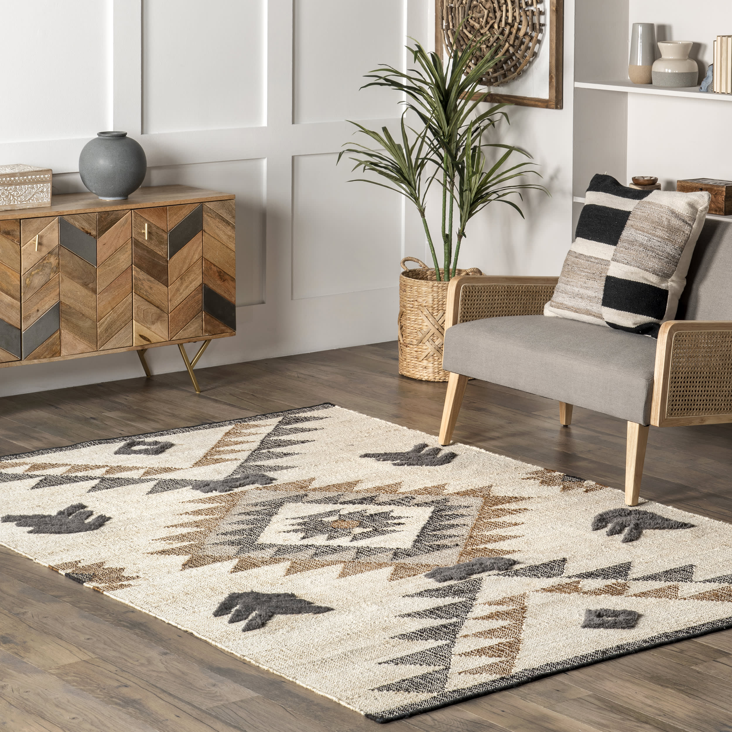 Edina Southwestern Valley Peaks Rug | Natural Jute Fiber Area Rug | Perfect for Boho Living Room, Bedroom & Home Decor