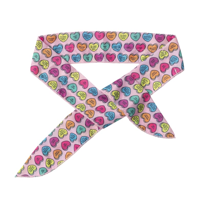 Fuzzyard Candy Hearts Cooling Pet Bandana for Dogs - Breathable & Stylish Summer Accessory (2 Sizes) - Perfect for Walks, Hikes & Outdoor Adventures