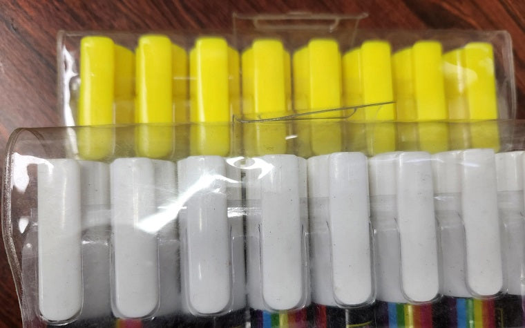 Queen Marking Pen - Permanent Fabric Marker for Quilting, Sewing & Crafts - Washable & Fade-Resistant for DIY Projects & Fabric Labeling