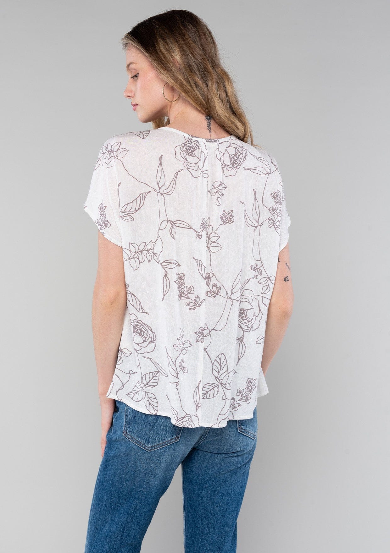 Breezy Days Top - Lightweight & Comfortable Women's Summer Blouse for Casual Wear, Beach Outings & Outdoor Activities