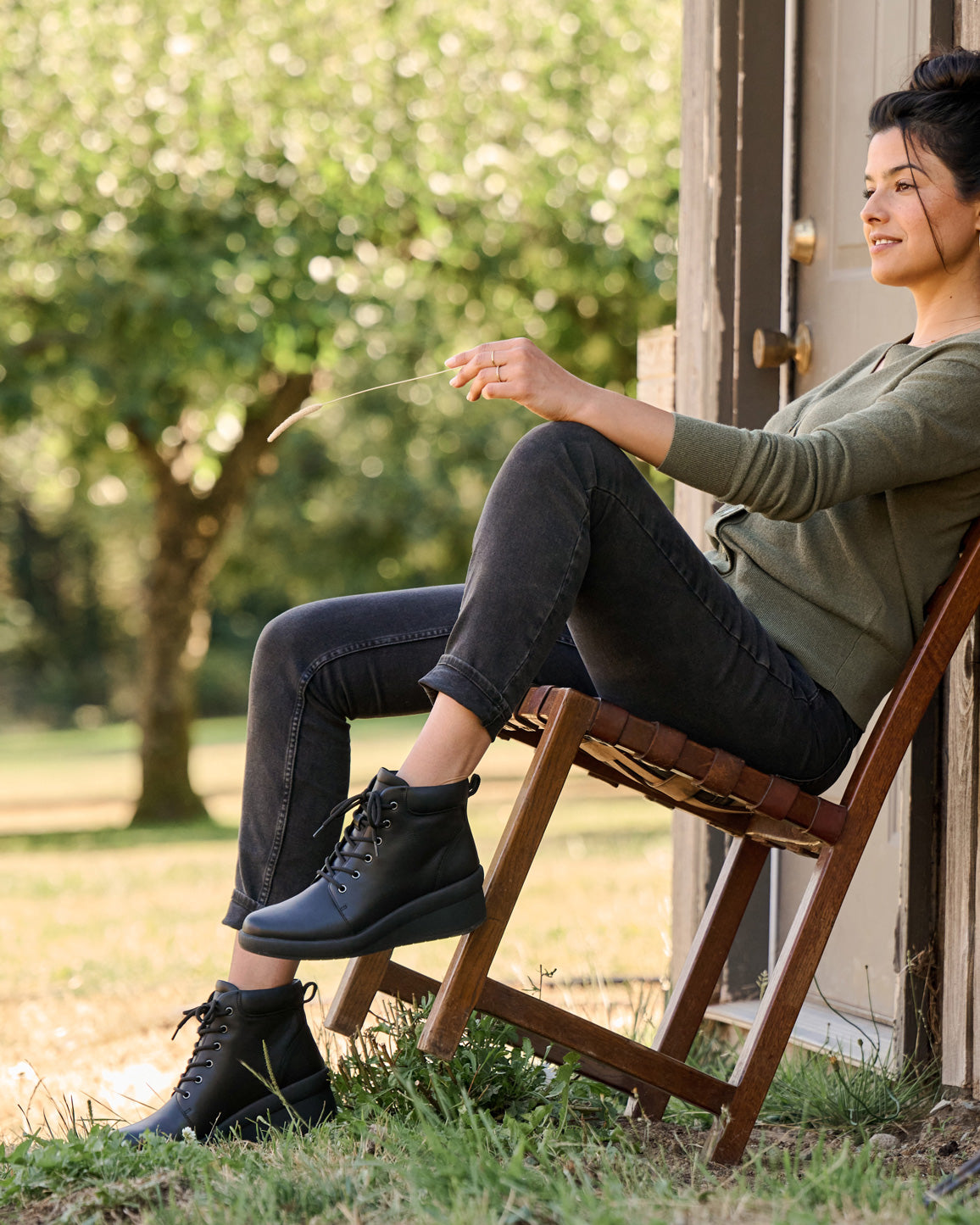ABEO Passage Lace Up Black Walking Shoes for Women - Comfortable & Supportive Footwear for Work, Travel & Everyday Wear