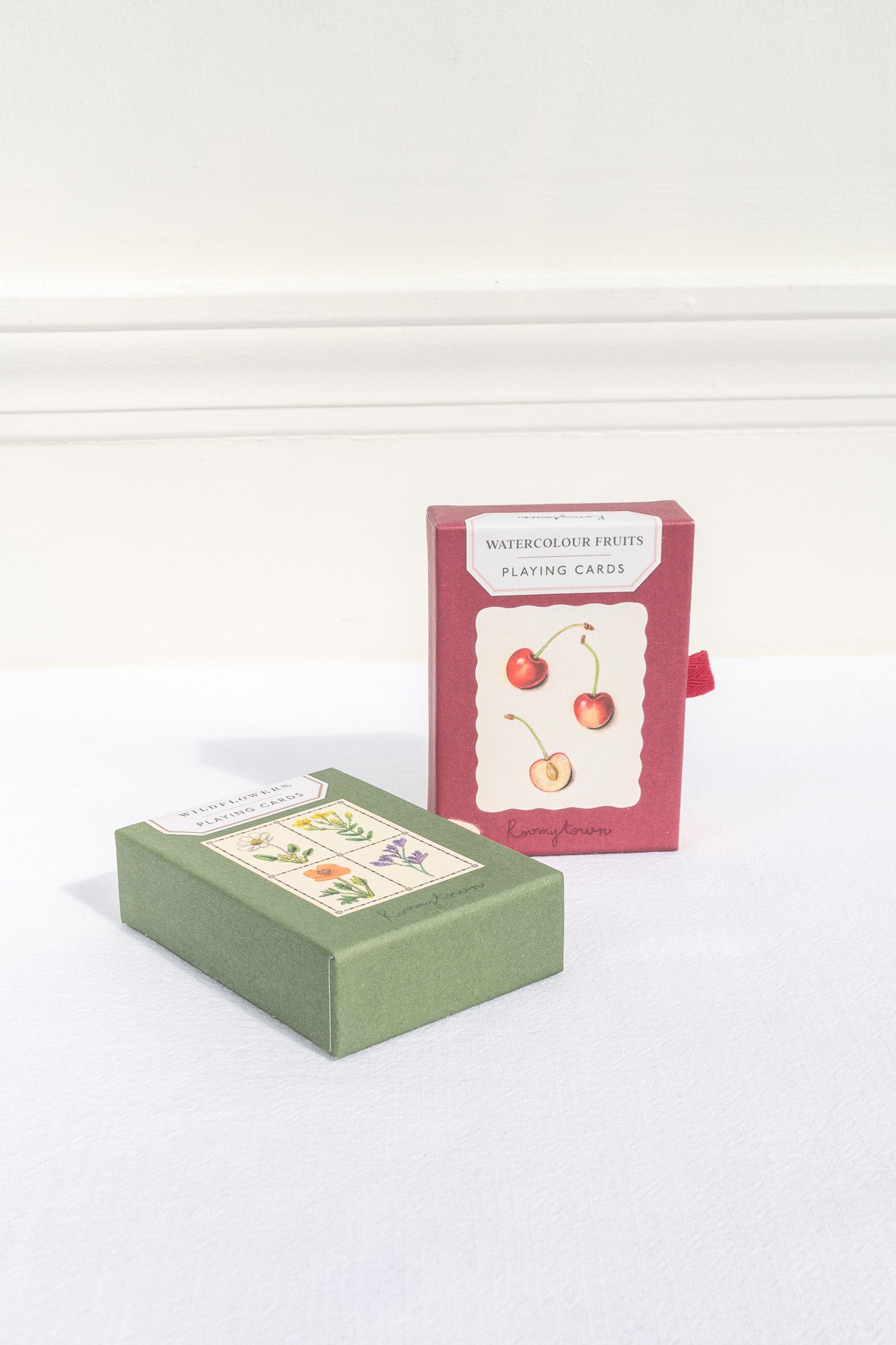 Premium Watercolor Fruits Playing Cards - 52 Deck for Poker, Bridge & Magic Tricks - Perfect for Game Nights, Gifts & Collectors