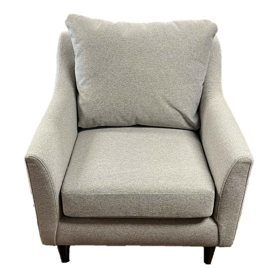 Smitten Chair C30E 20533 - Modern Accent Chair for Living Room, Bedroom & Office - Comfortable Upholstered Lounge Chair with Sturdy Metal Legs