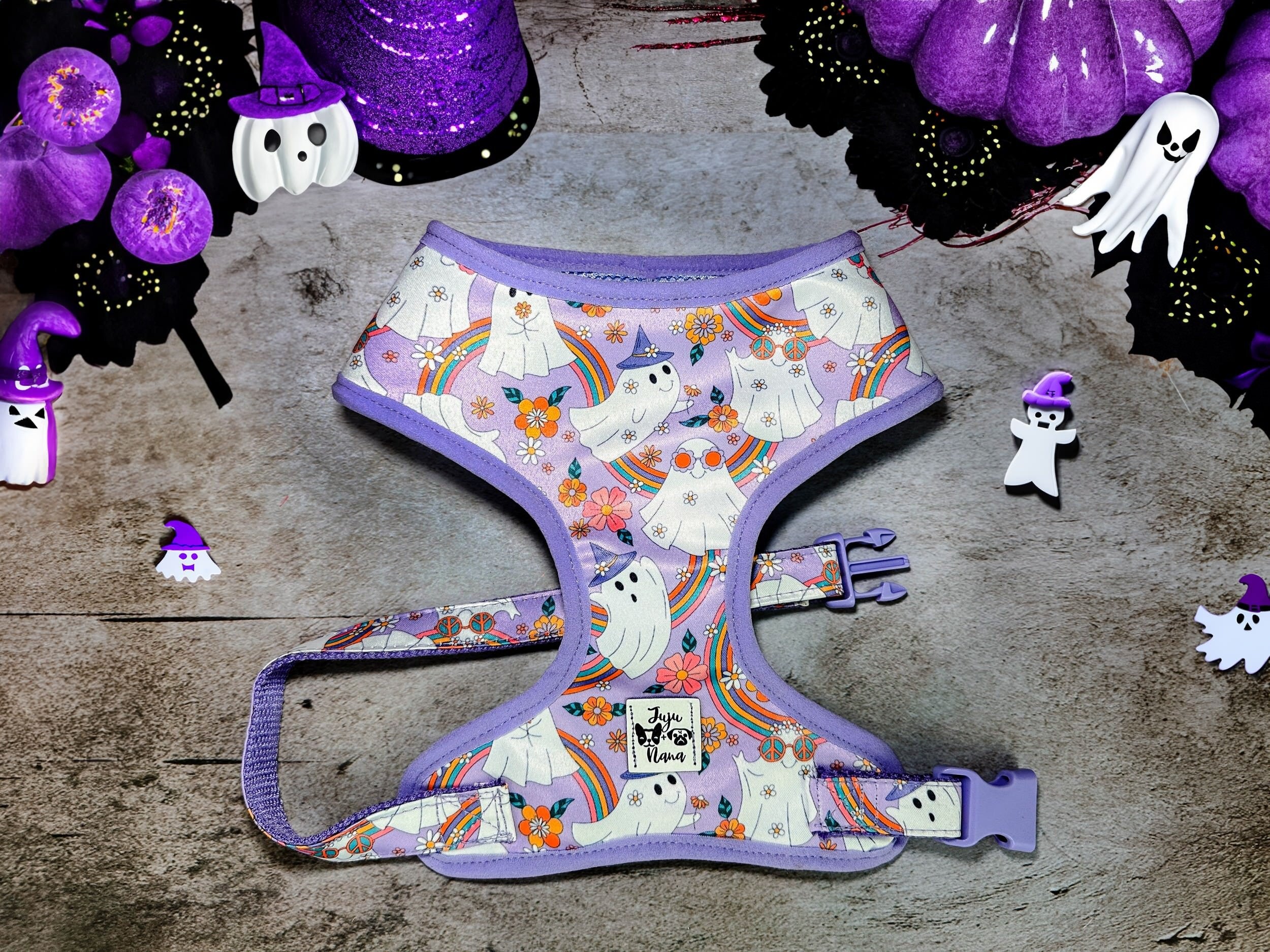 Retro Ghost Halloween Dog Harness - Cute & Spooky Pet Costume for Halloween Parties, Trick or Treating & Photo Shoots