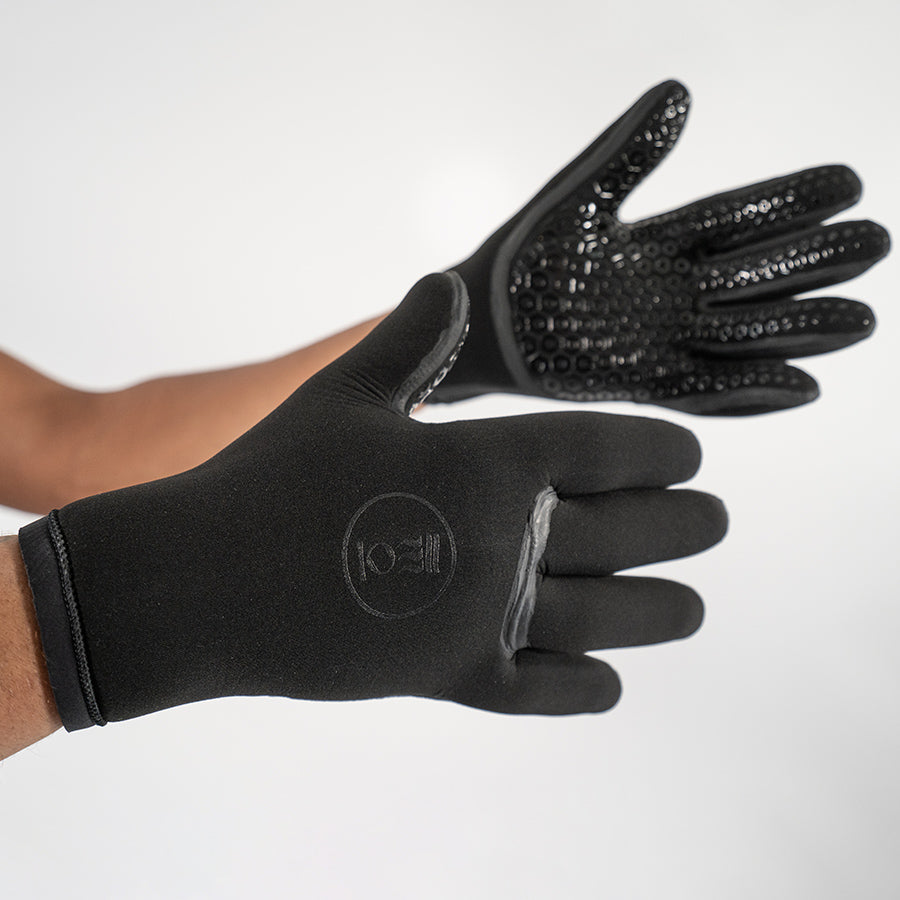 Fourth Element 5mm Neoprene HydroLock Gloves - Medium Size for Scuba Diving, Snorkeling & Cold Water Sports | Warm & Flexible Hand Protection