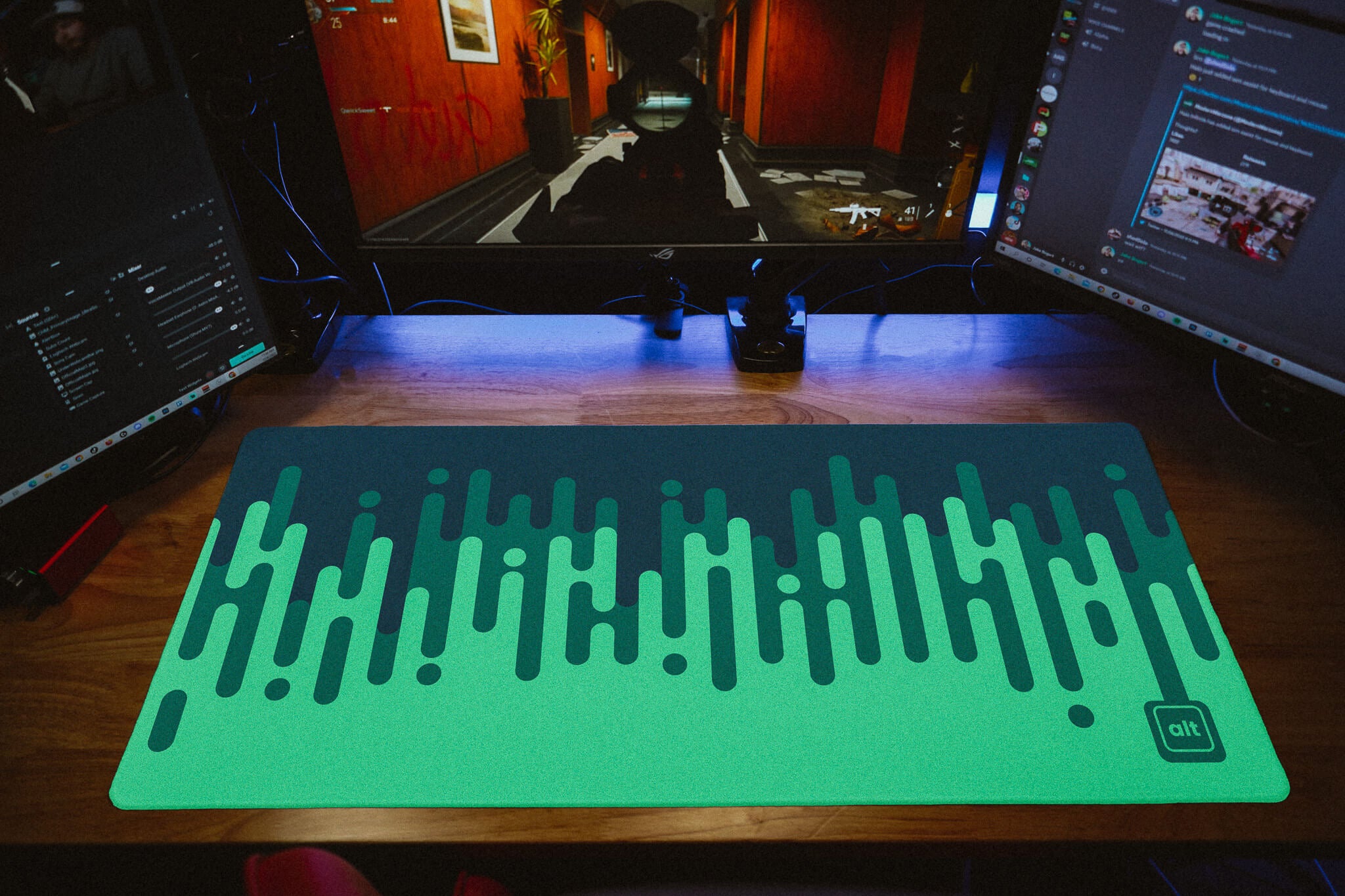 Premium Linear Waves Forest Mouse Pad - Non-Slip Rubber Base, Smooth Surface for Gaming & Office Use - Perfect for PC, Laptop & Computer Workstations