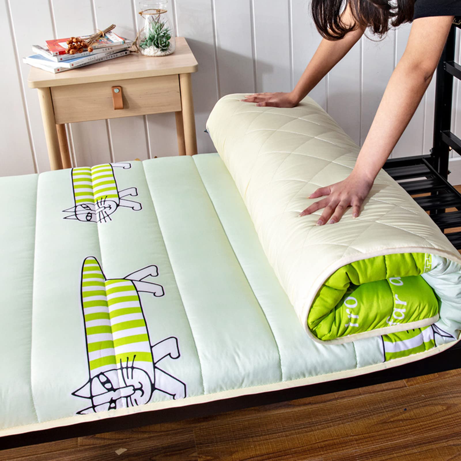 Japanese Futon Mattress - Foldable Roll-Up Floor Bed for Dorm, Guest Room & Small Spaces - Full Size Memory Foam Futon Pad - Perfect for Boys, Girls & College Students