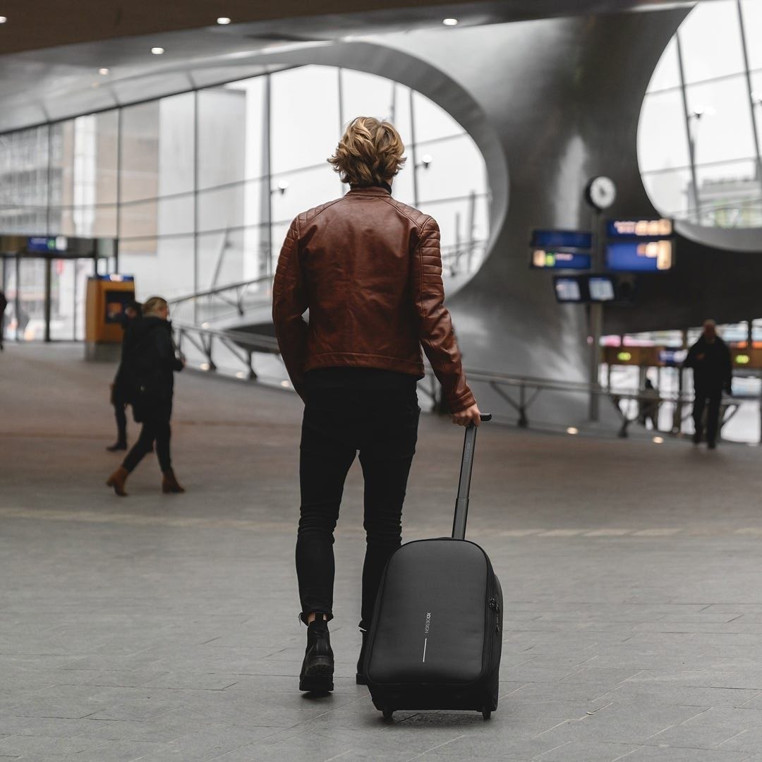 Bobby Trolley Backpack - Durable Travel Backpack with Wheels and Handle for School, Business Trips & Airplane Carry-On Luggage - Perfect for Commuting, Vacation & Business Travel