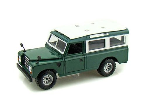 Bburago 1:25 Scale Diecast Model Car - 2011 Green Land Rover Bijoux Collection | Perfect for Collectors, Display & Gift Giving