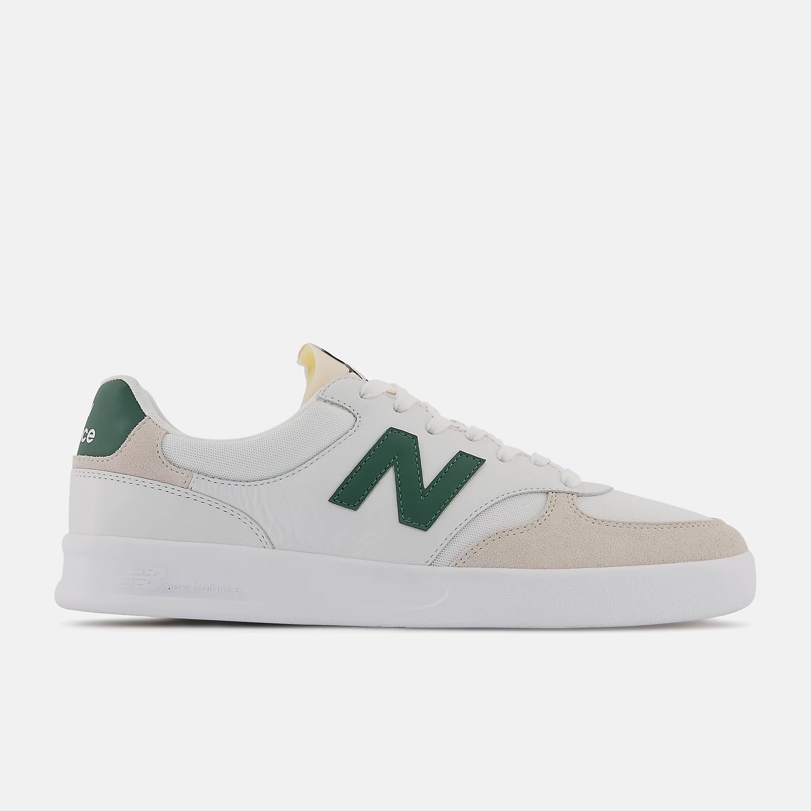 300 Court Sneaker - White & Green Basketball Shoes for Men & Women | Lightweight Breathable Tennis Shoes for Casual Wear & Sports Training