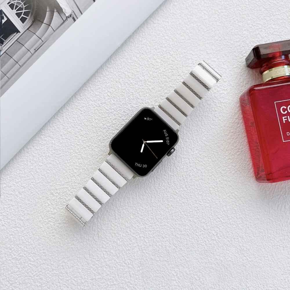 CeramiChic Elegant Ceramic Apple Watch Band for Women - Stylish & Durable Smartwatch Accessory for Workouts, Office & Everyday Wear