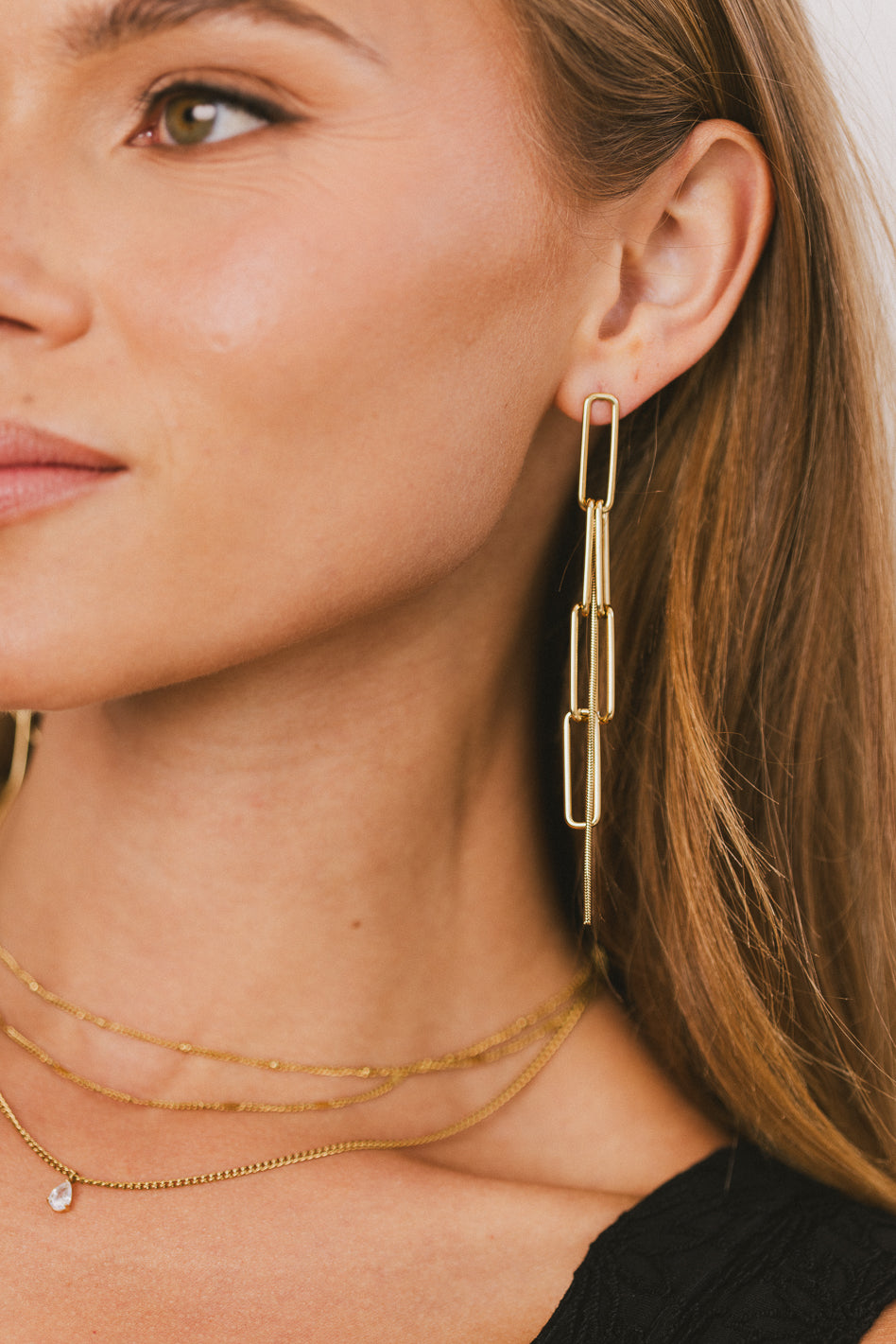 Leo Zodiac Sign Gold Plated Chain Earrings for Women - Elegant Dainty Minimalist Jewelry Gift for Birthday, Anniversary & Everyday Wear