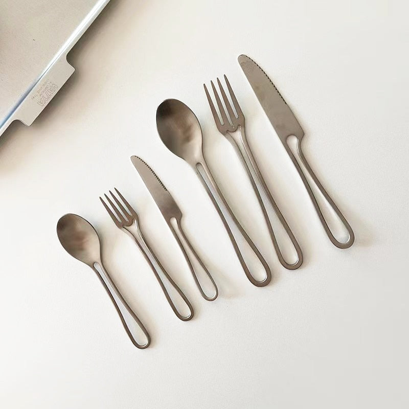 Premium 18/10 Stainless Steel Cutlery Set - 24-Piece Flatware Set with Knives, Forks, Spoons - Elegant Dining Utensils for Home, Restaurant & Wedding Use