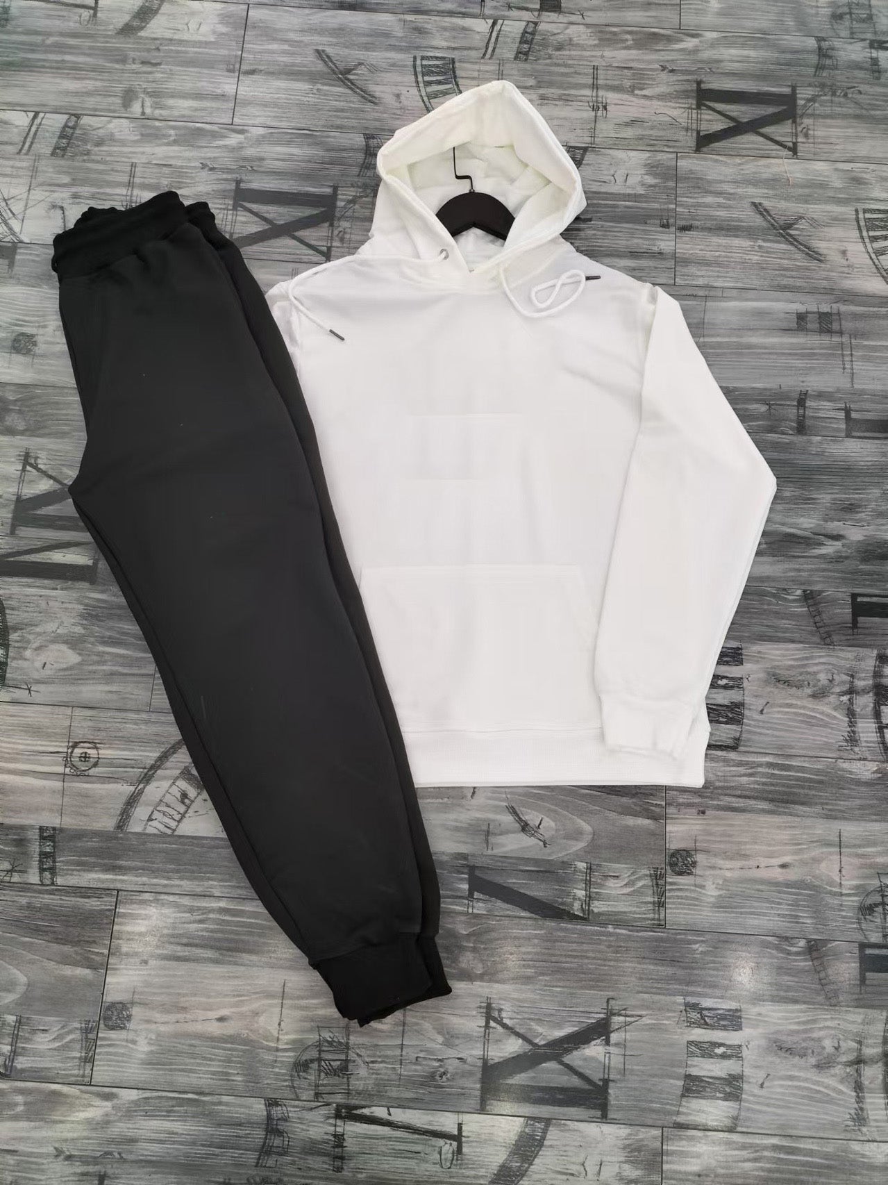 Men's 2-Piece Sports Casual Suit - Comfortable & Stylish Active Wear for Gym, Workout, and Everyday Use