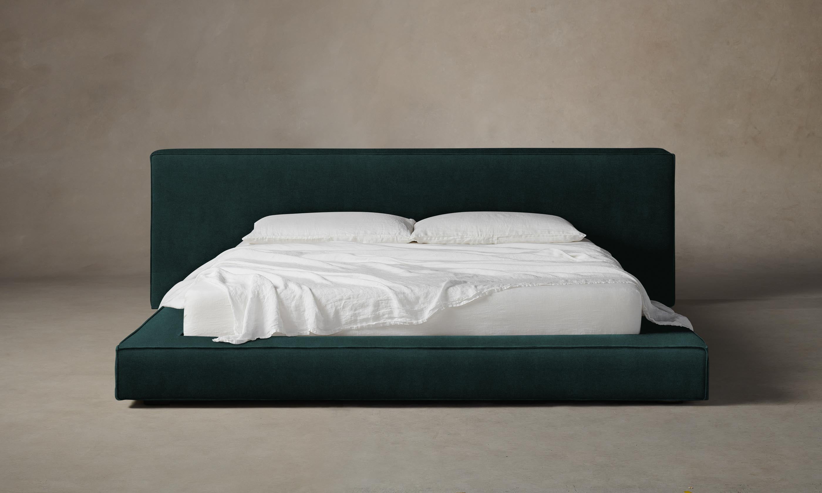 The Eldridge Bed - Luxurious Performance Velvet Upholstered Queen Size Bed Frame in Emerald Green - Perfect for Modern Bedrooms & Master Suites