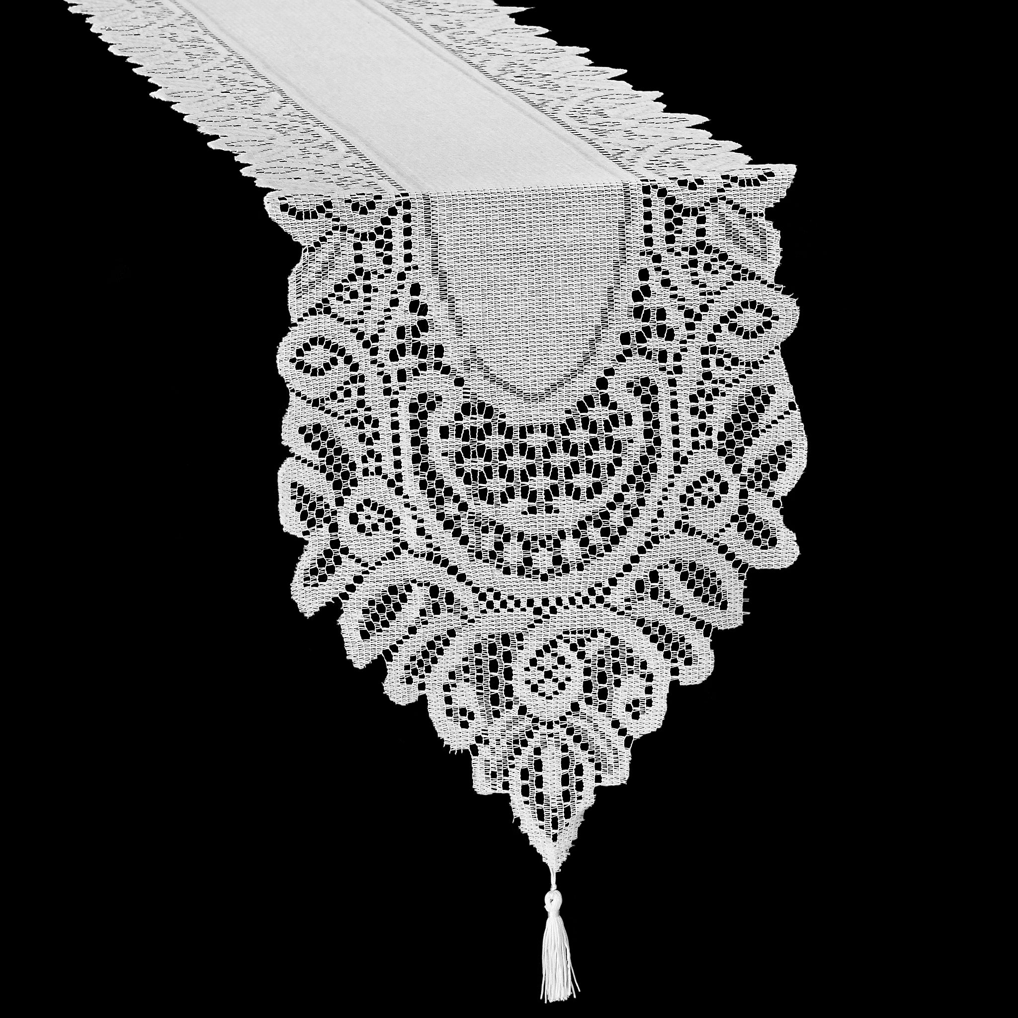Elegant White Crochet Lace Table Runner - Perfect for Wedding Decor, Dining Table Centerpiece & Home Decoration