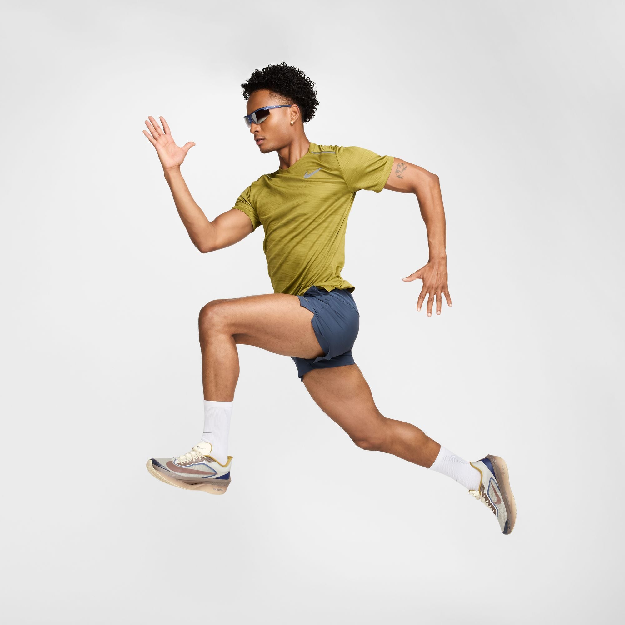 Nike Stride 5 Men's Running Shorts - Lightweight Breathable Athletic Shorts for Jogging, Gym Workouts & Outdoor Sports