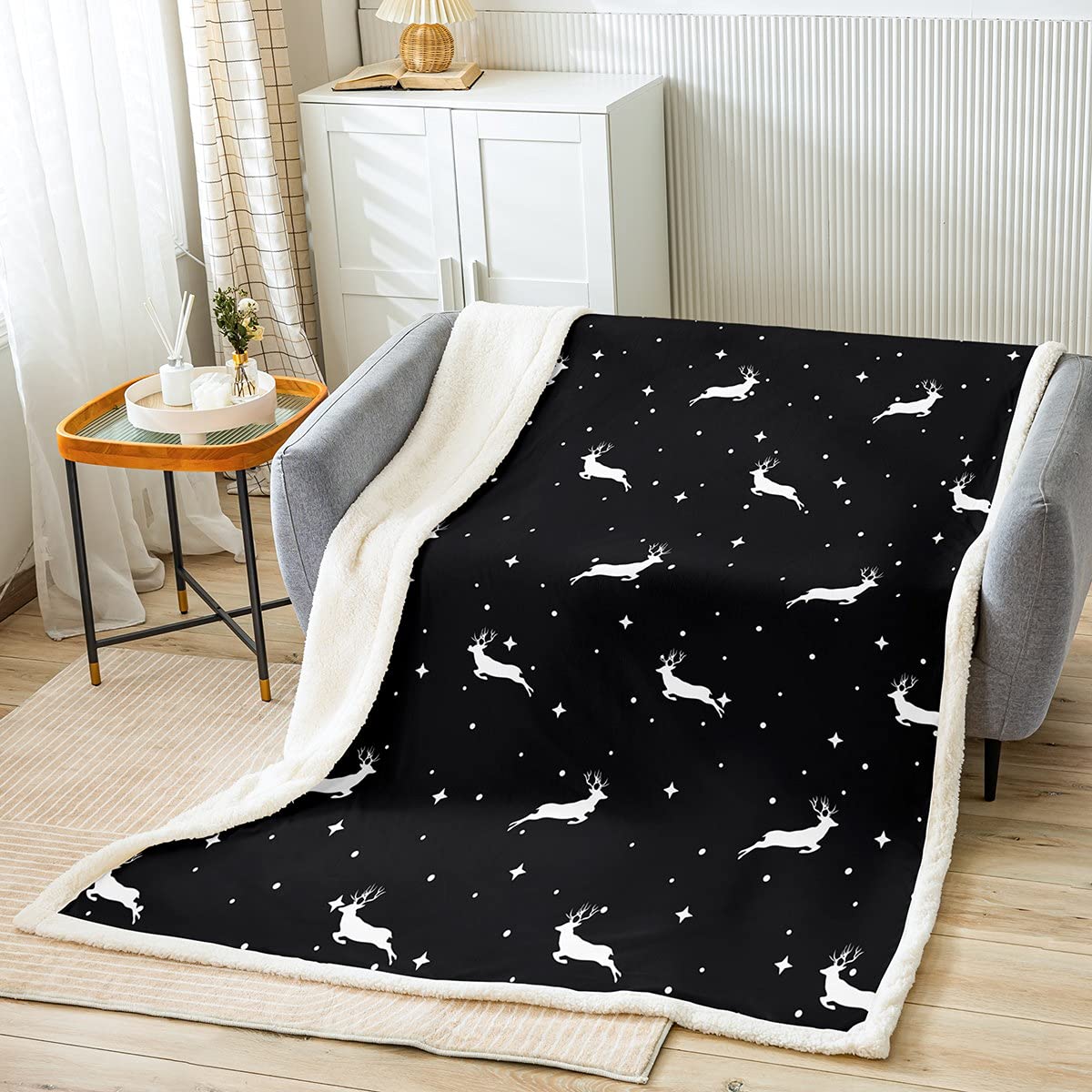 Soft Cozy Luxury Fleece Blanket with Cheerful Elk & Starry Sky Design - Lightweight Flannel Throw for Sofa, Bedroom - Perfect for Christmas Gifts, All Season Use (Twin 60