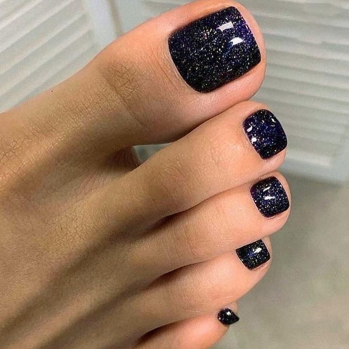 Bling Black Press on Toenails for Women - Glitter Fake Toe Nails | Acrylic Full Cover Artificial Nails | Square Glue on Toenails for Wedding, Parties & Special Occasions | KLD878