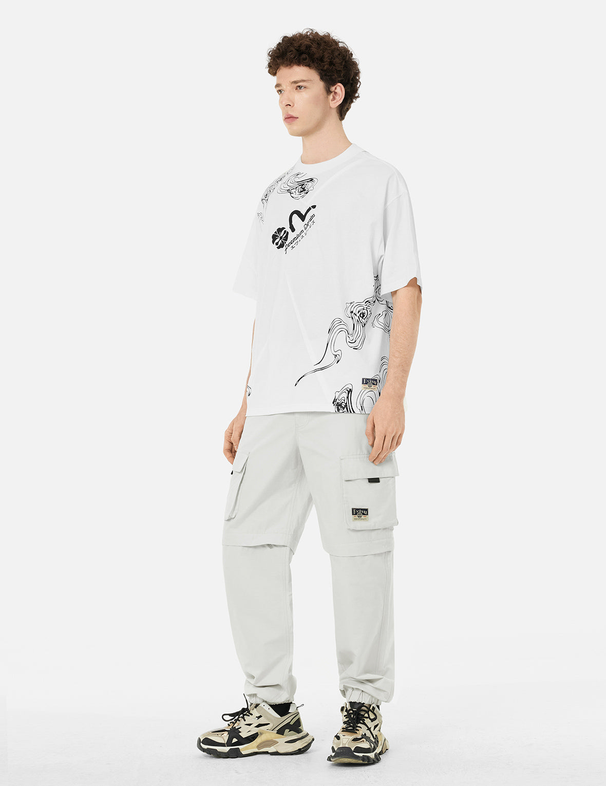 Lucky Cloud & Logo Print Loose Fit T-Shirt for Men - Comfortable Casual Wear for Street Style & Everyday Outfits