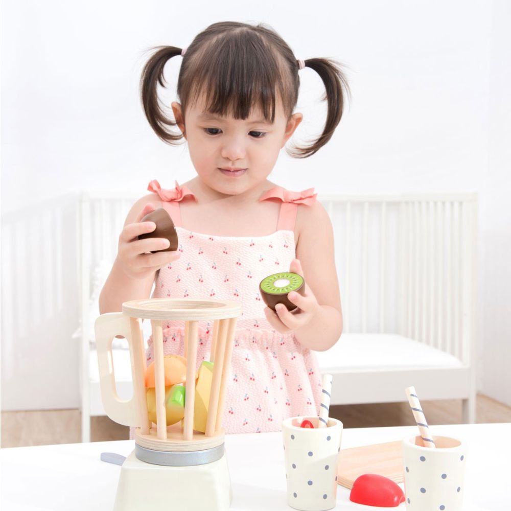 New Classic Toys Smoothie Blender - Kids Pretend Play Kitchen Set for Learning & Fun | Perfect for Role Play, Preschool Education & Birthday Gifts