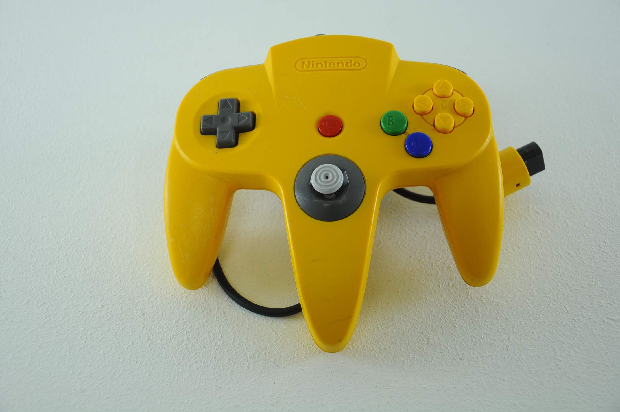 Original Nintendo 64 Controller - Yellow (Renewed) | Authentic N64 Gamepad for Retro Gaming | Perfect for Mario Kart 64, Super Smash Bros & Classic N64 Games