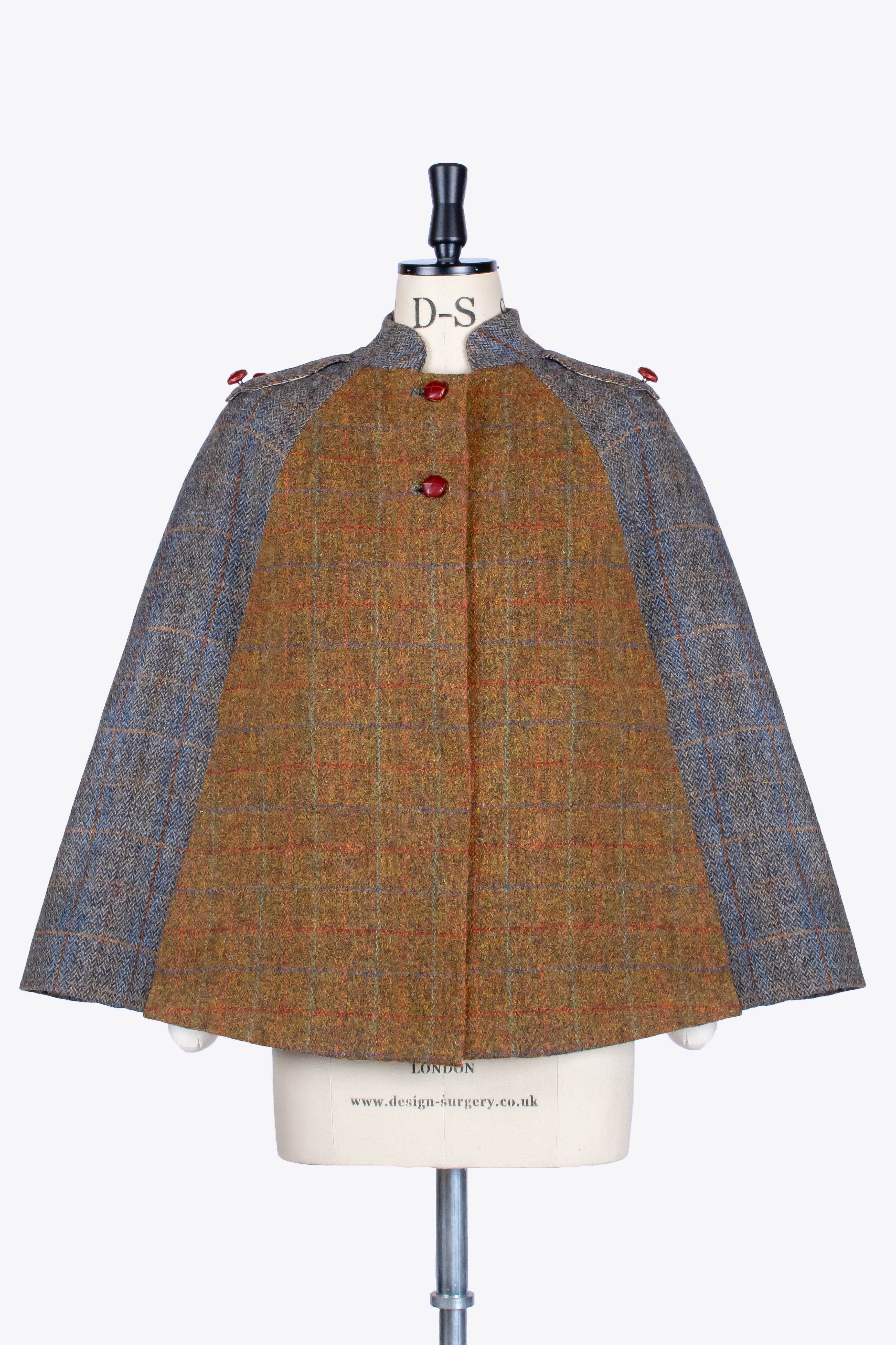 Rust & Sage Short Cape - Stylish & Lightweight Outerwear for Women | Perfect for Fall Layering, Outdoor Adventures & Casual Wear