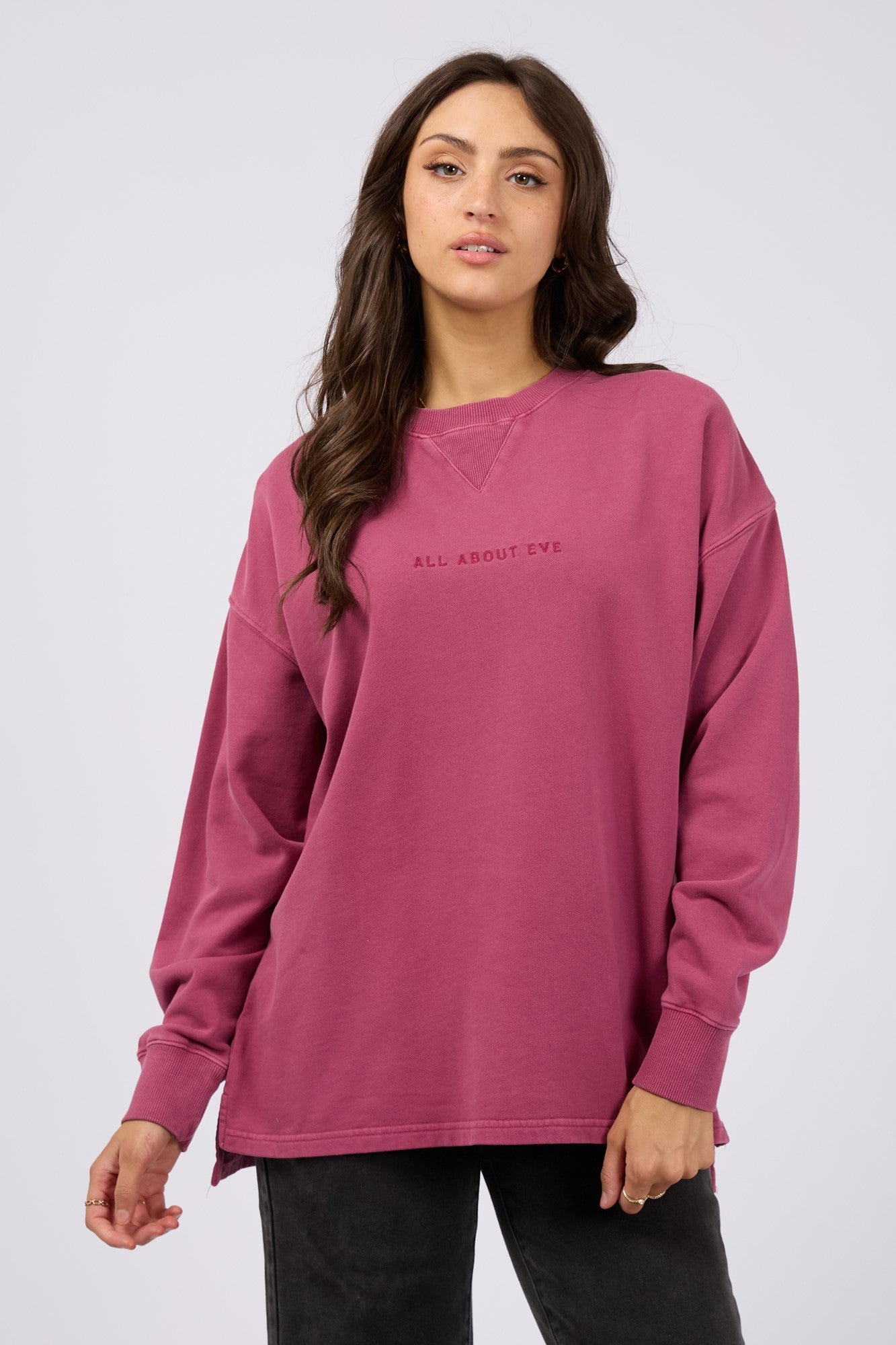 All About Eve AAE Washed Relaxed Crew Blush - Soft Vintage-Inspired Women's Sweatshirt for Casual Wear & Loungewear