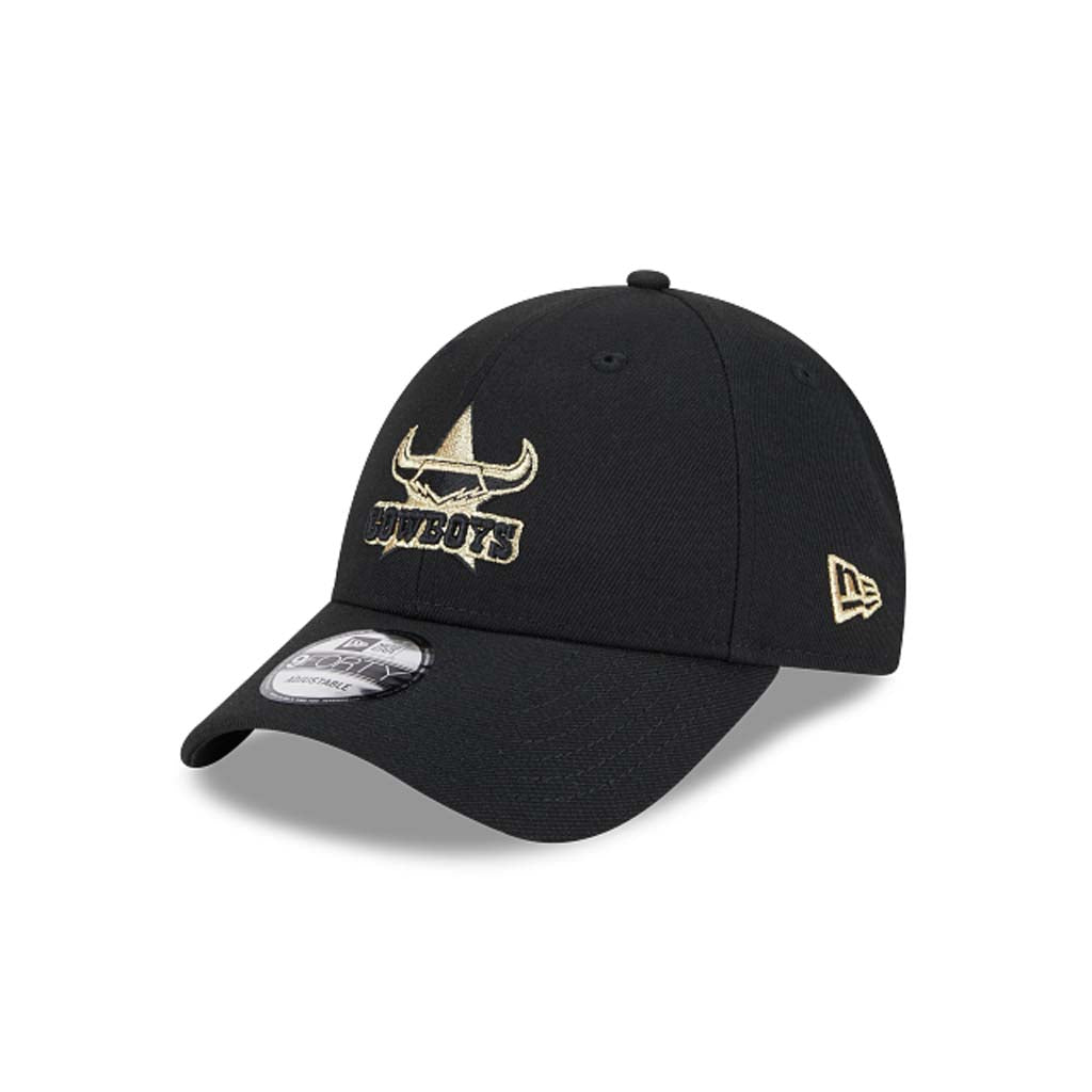 North Queensland Cowboys 2025 9Forty Black Gold Snapback Hat - Official NFL Team Cap for Fans & Sports Enthusiasts - Perfect for Games, Tailgating & Everyday Wear
