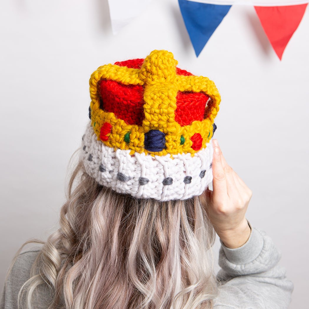 Royal Crown Crochet Kit for Beginners - DIY Knitting Set with Yarn, Hook & Patterns - Perfect for Baby Shower Gifts, Home Decor & Craft Projects