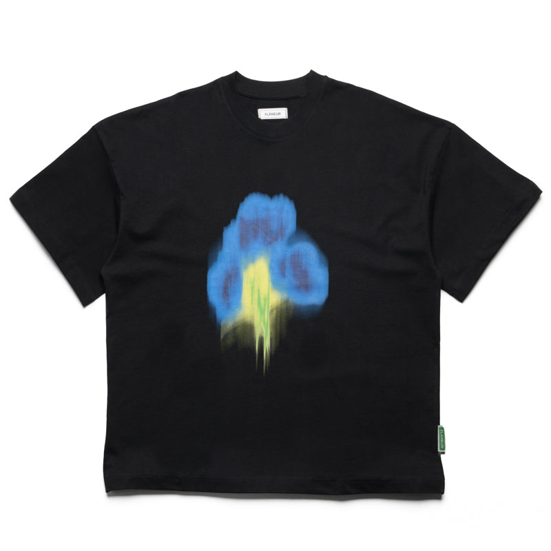 Flaneur Blurred Flower Print T-Shirt for Women - Soft Cotton Casual Tee - Black - Perfect for Streetwear & Everyday Outfits