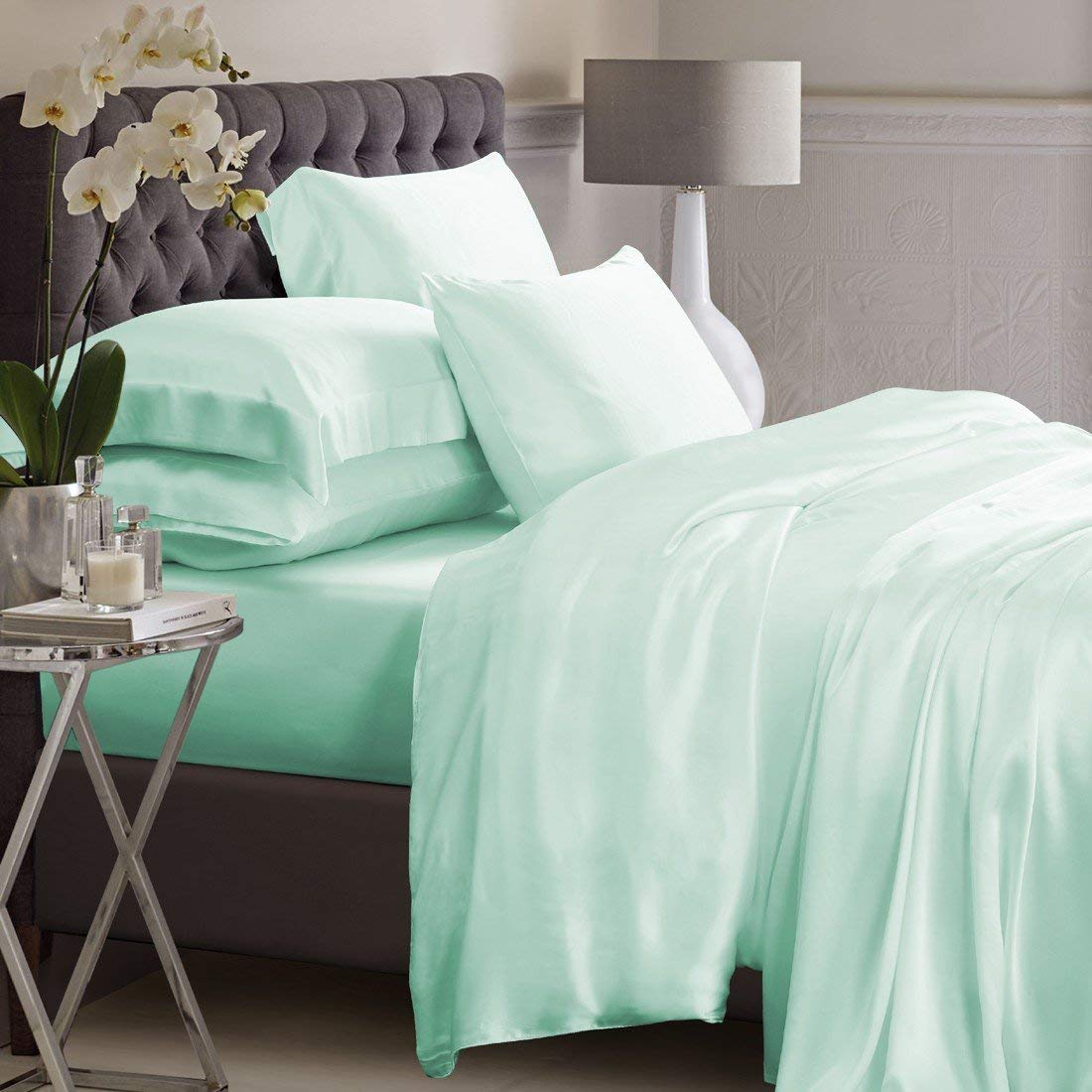 Luxury Silk Satin Comforter - 300 GSM Down Alternative Bedding Set | Box Stitched Hotel Quality Quilt | Ultra Soft & Fluffy | Machine Washable | Full/Queen Size in Aqua Blue | Perfect for Master Bedroom, Guest Room & Luxury Hotel Decor