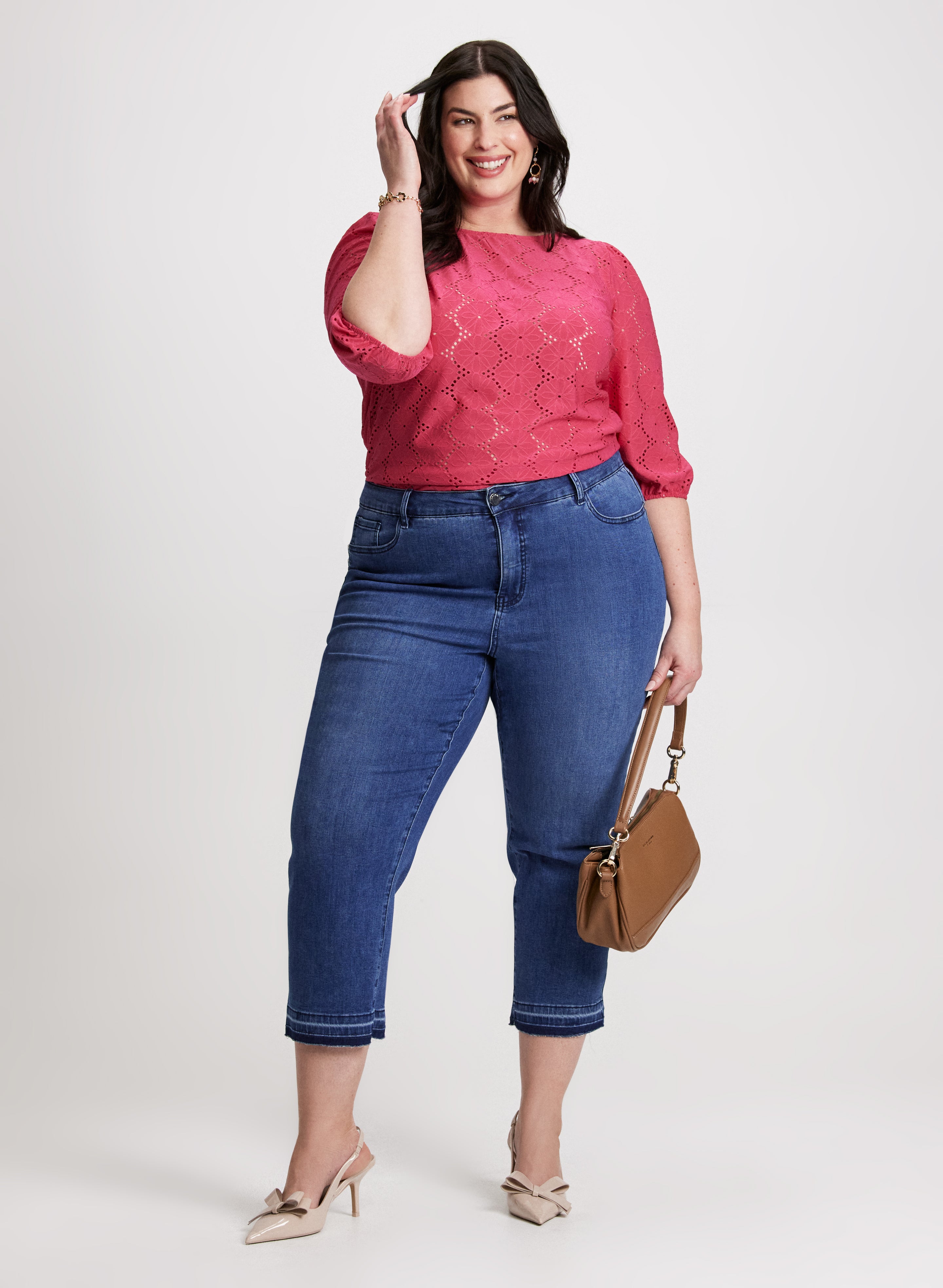 Faded Hem Capri Jeans for Women - High Waisted Stretch Denim Pants - Casual Summer Outfit for Beach, Travel & Everyday Wear